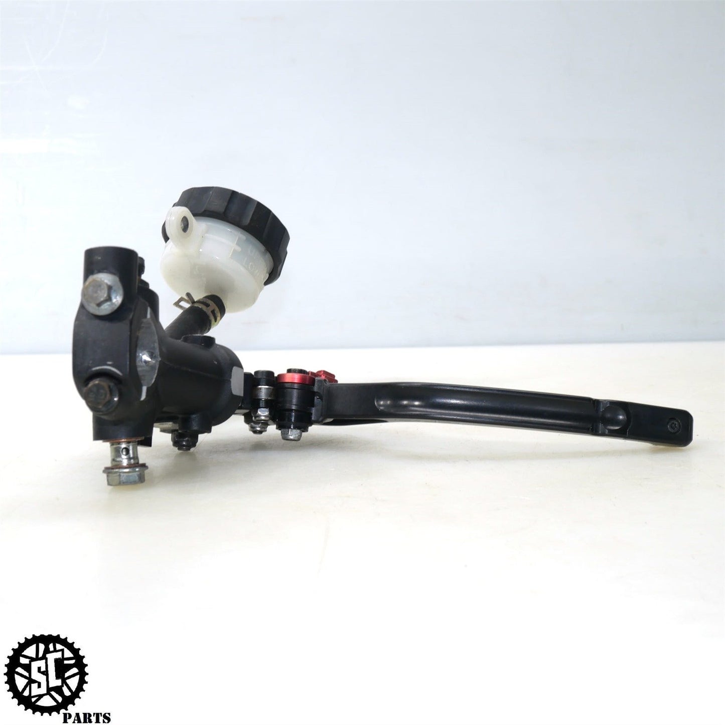2018 APRILIA TUONO V4 1100 FRONT BRAKE MASTER CYLINDER CRG LEVER 2B004896 A09