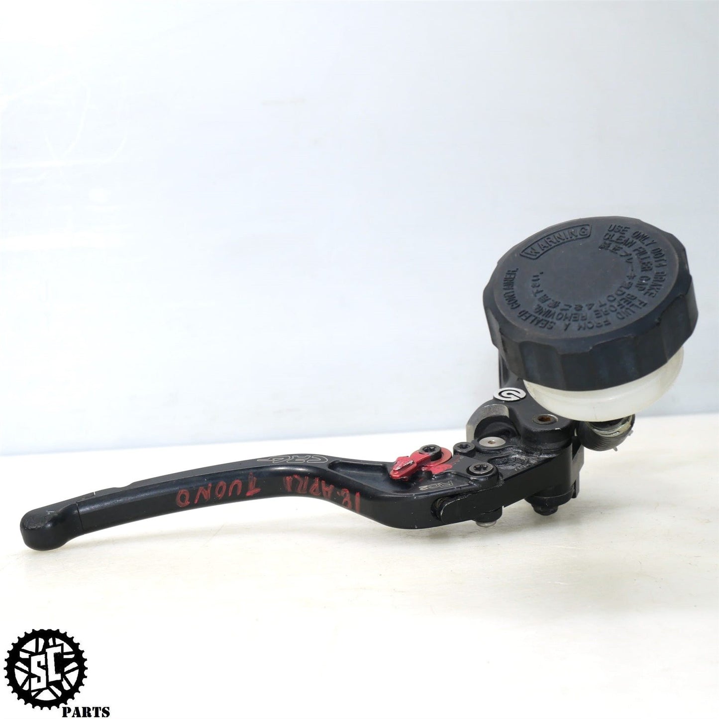 2018 APRILIA TUONO V4 1100 FRONT BRAKE MASTER CYLINDER CRG LEVER 2B004896 A09