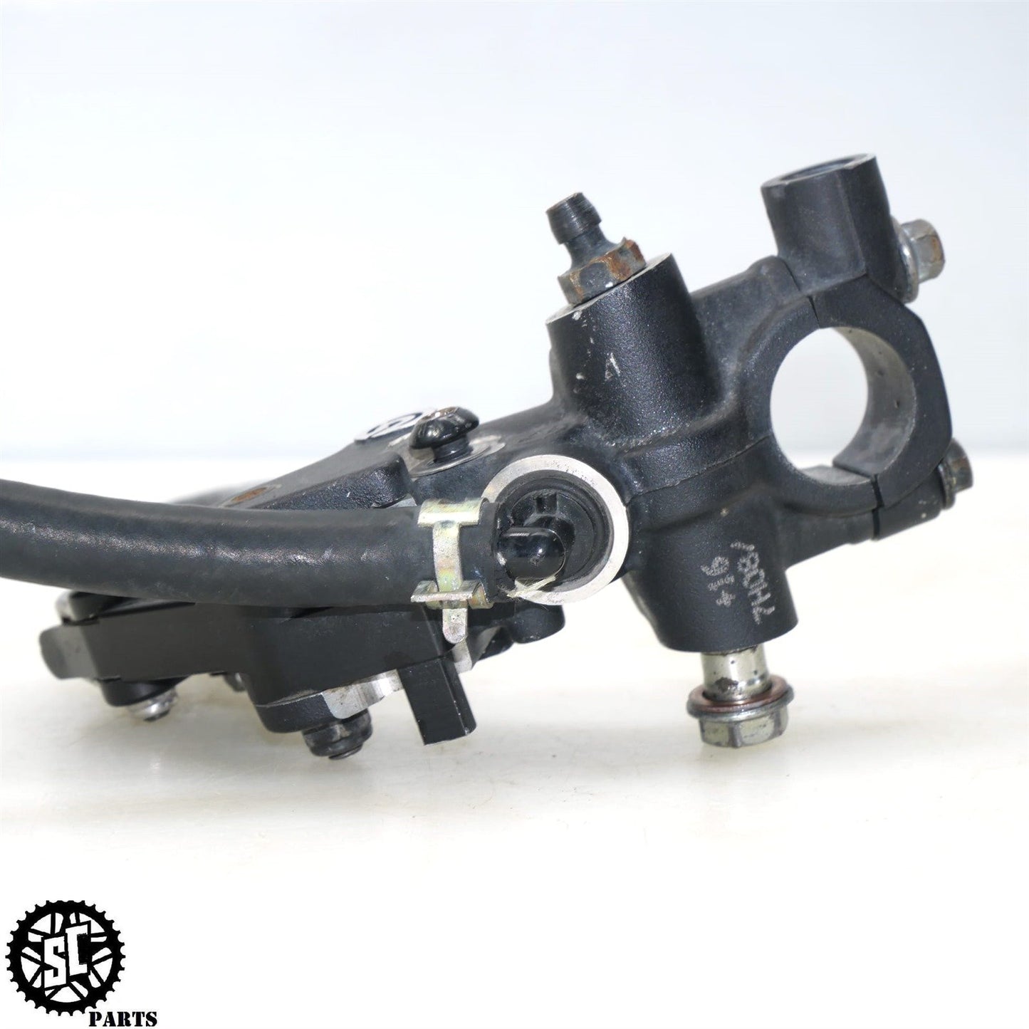 2018 APRILIA TUONO V4 1100 FRONT BRAKE MASTER CYLINDER CRG LEVER 2B004896 A09