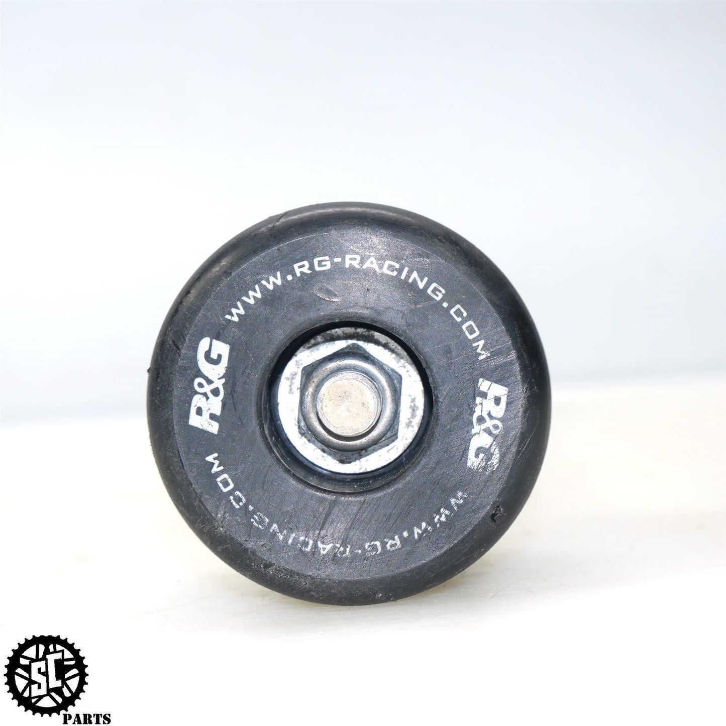 2018 APRILIA TUONO V4 1100 R&G FRONT WHEEL AXLE SLIDER PUCKS A09