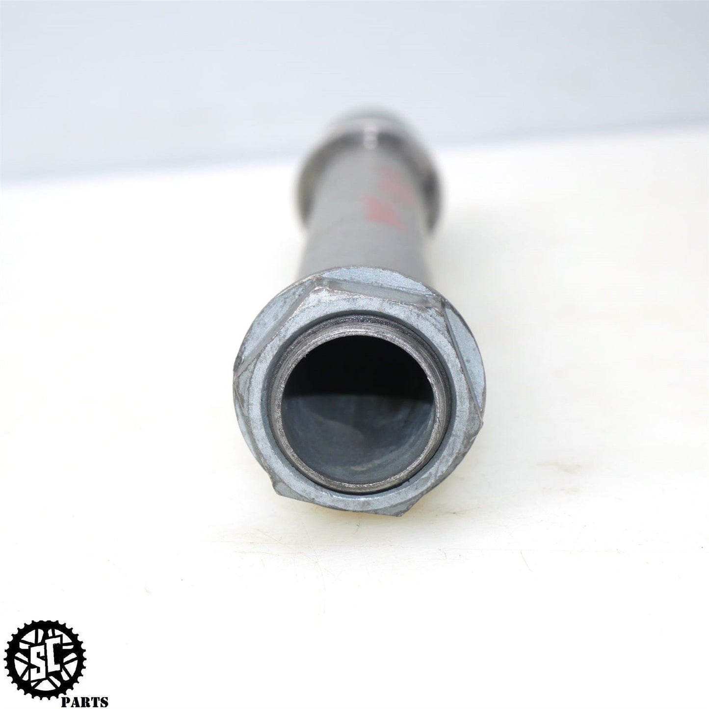 2018 APRILIA TUONO V4 1100 FRONT AXLE 85263R A09