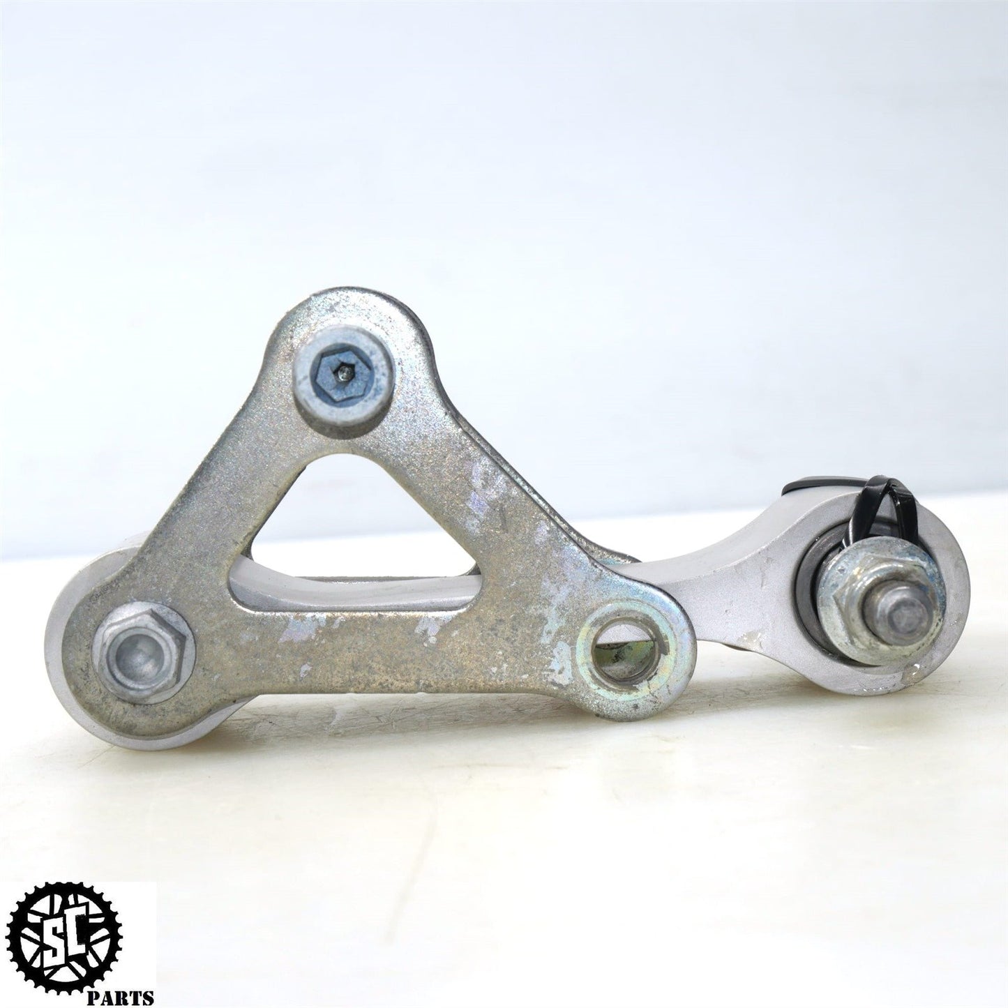 2018 APRILIA TUONO V4 1100 REAR SHOCK SUSPENSION LINKAGE 2B003744 A09