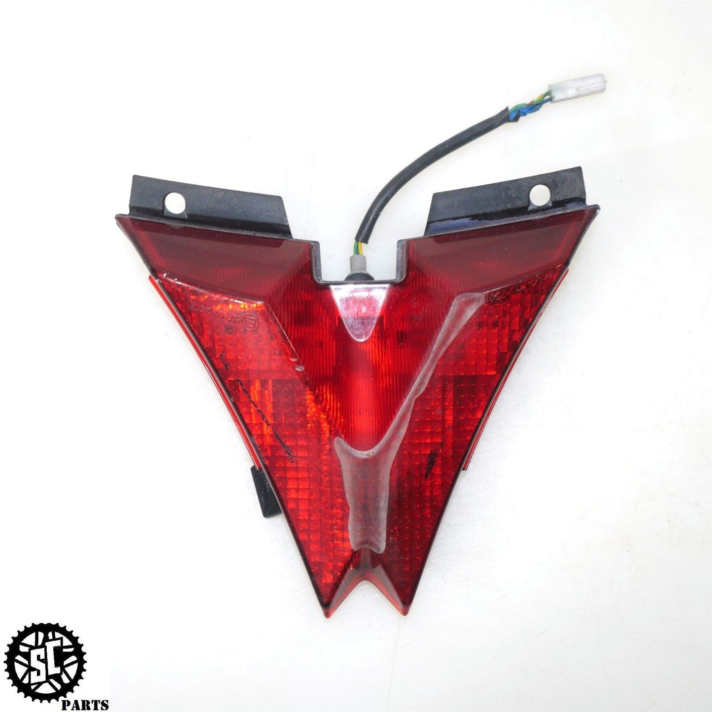 2018 APRILIA TUONO V4 1100 REAR BRAKE TAIL LIGHT 2D000238R A09