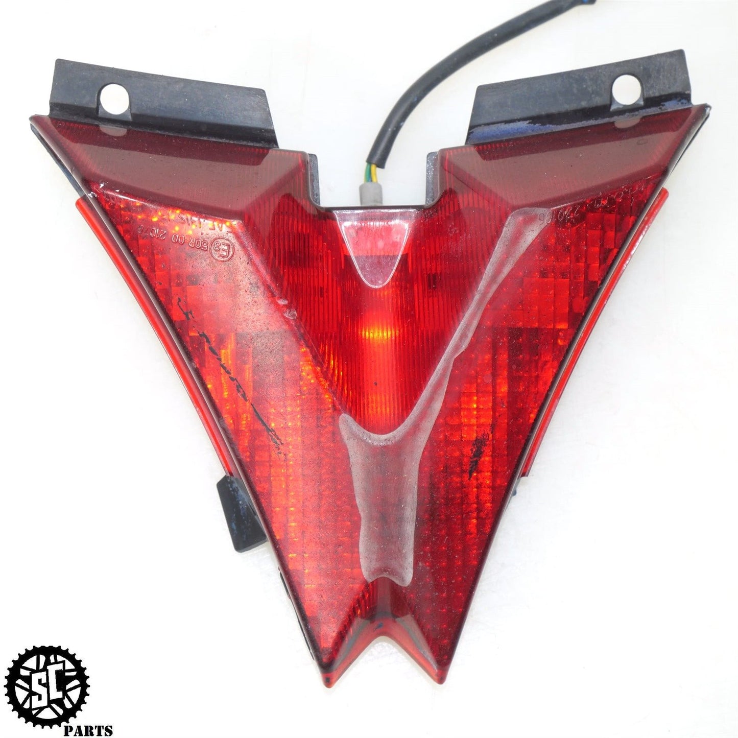 2018 APRILIA TUONO V4 1100 REAR BRAKE TAIL LIGHT 2D000238R A09