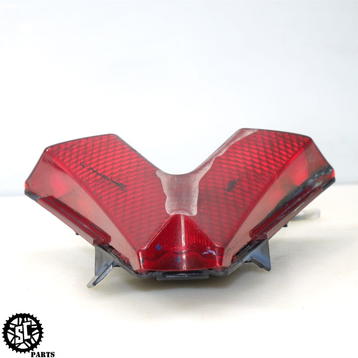 2018 APRILIA TUONO V4 1100 REAR BRAKE TAIL LIGHT 2D000238R A09