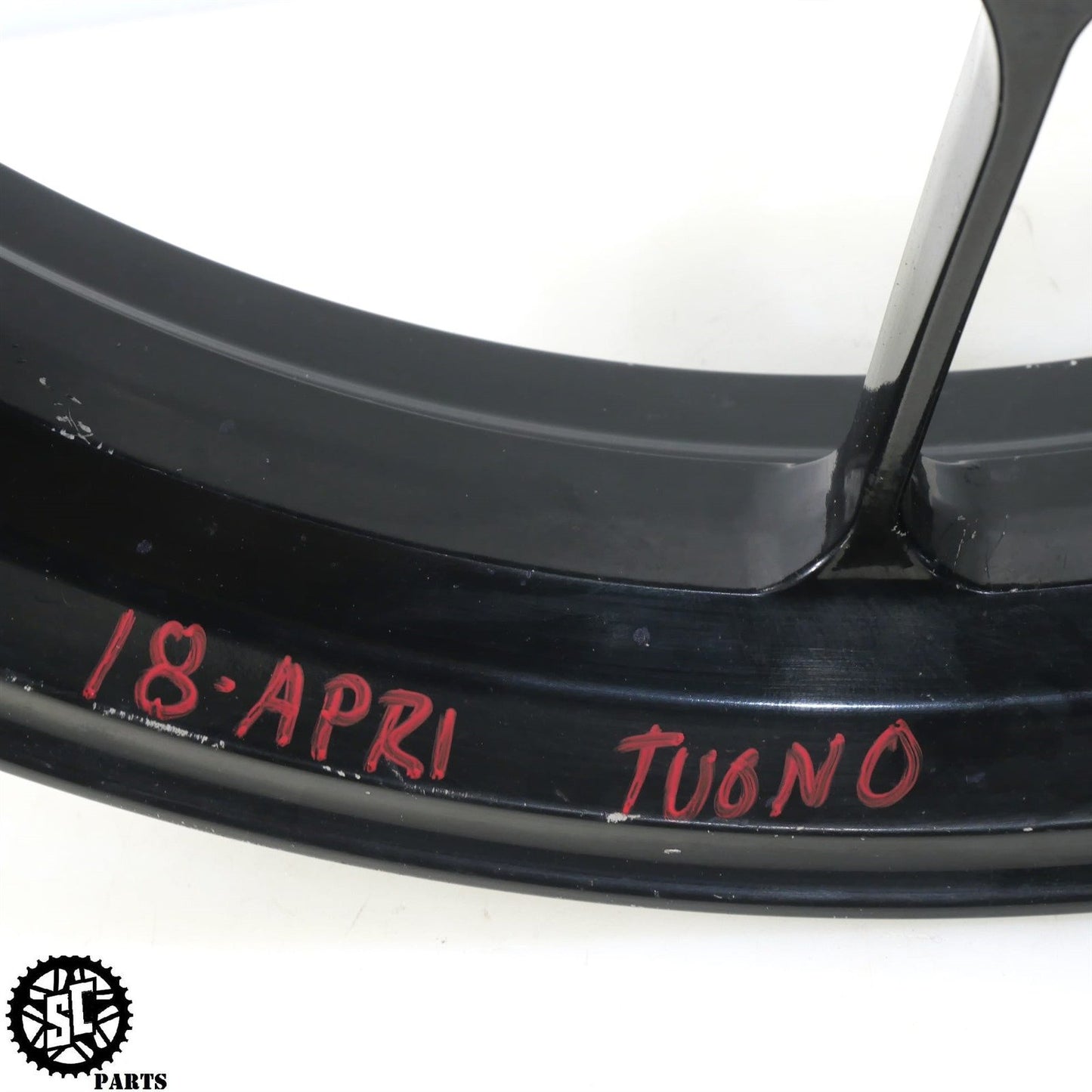 2018 APRILIA TUONO V4 1100 FRONT WHEEL RIM STRAIGHT 894846 A09