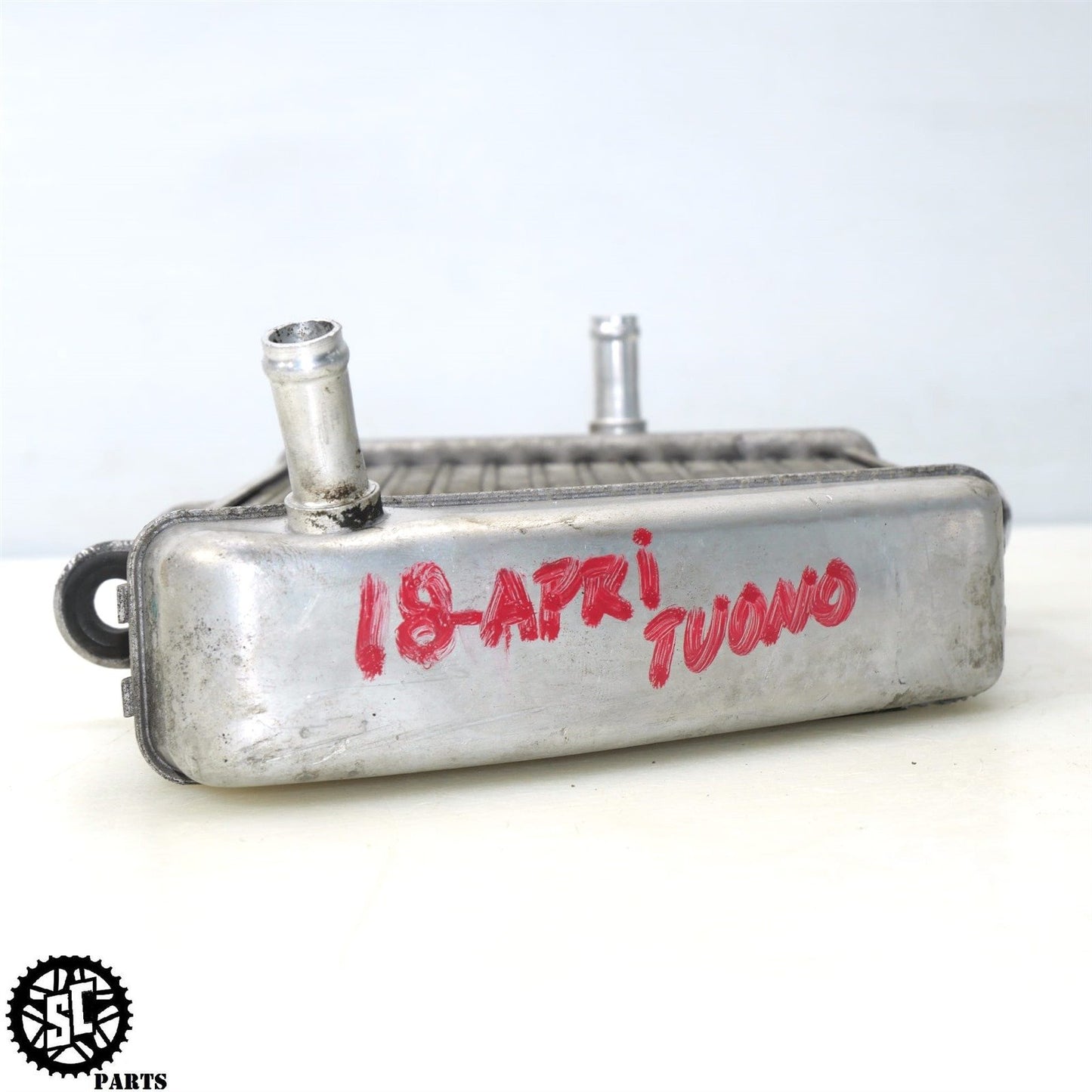 2018 APRILIA TUONO V4 1100 OIL COOLER 2B000897 A09