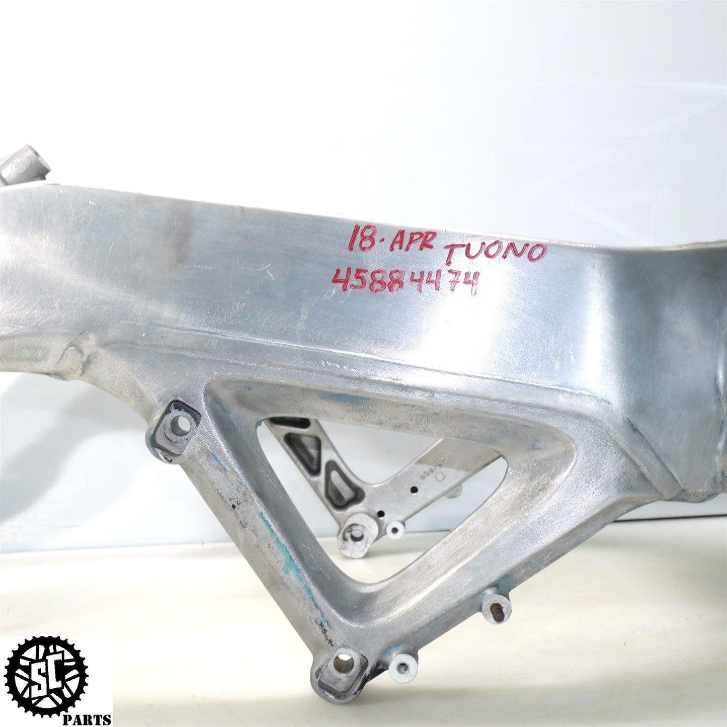 2018 APRILIA TUONO V4 1100 FRAME CHASSIS BOS A09