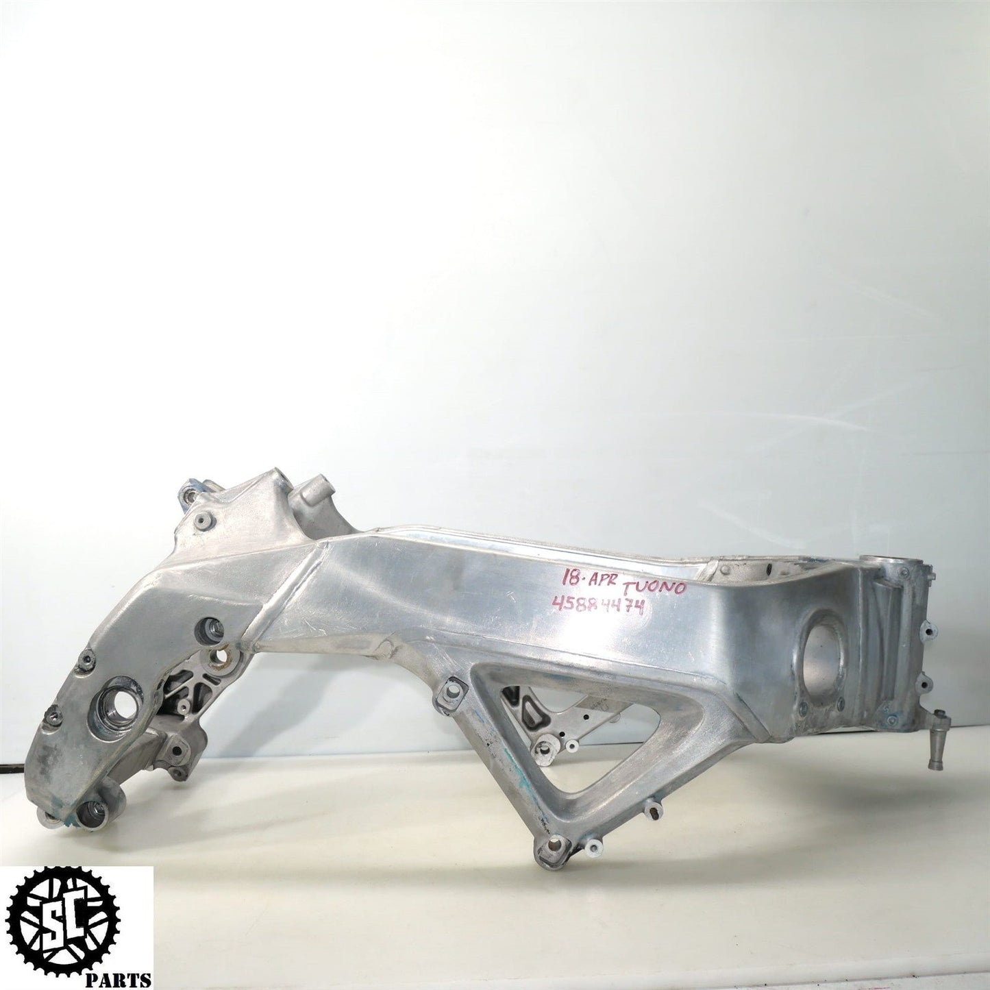 2018 APRILIA TUONO V4 1100 FRAME CHASSIS BOS A09