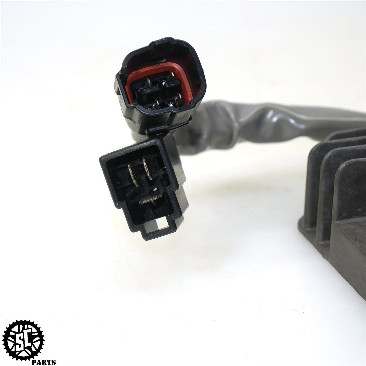 2005 2006 SUZUKI GSXR 1000 RECTIFIER VOLTAGE REGULATOR 32800-47H00 S22