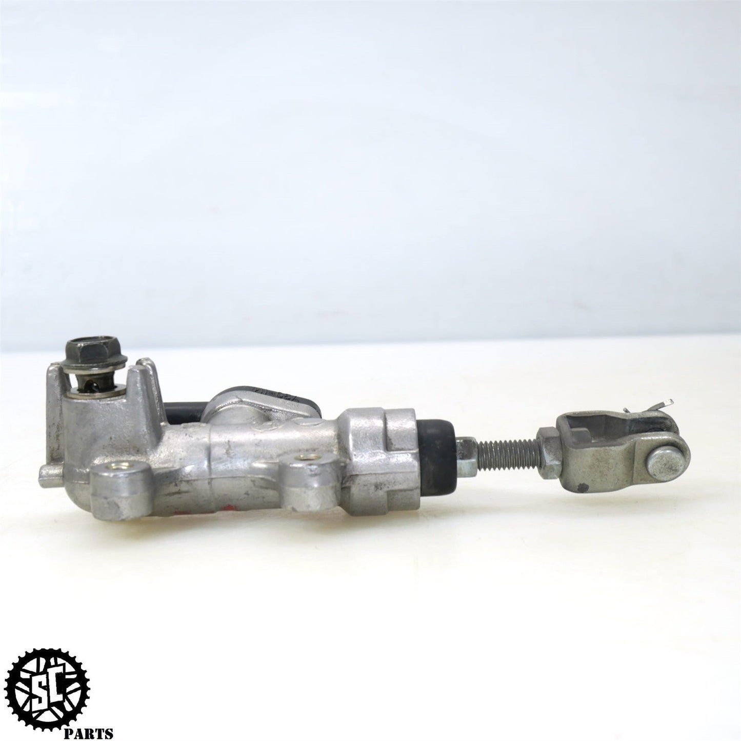 2005 2006 SUZUKI GSXR 1000 REAR BRAKE MASTER CYLINDER S22