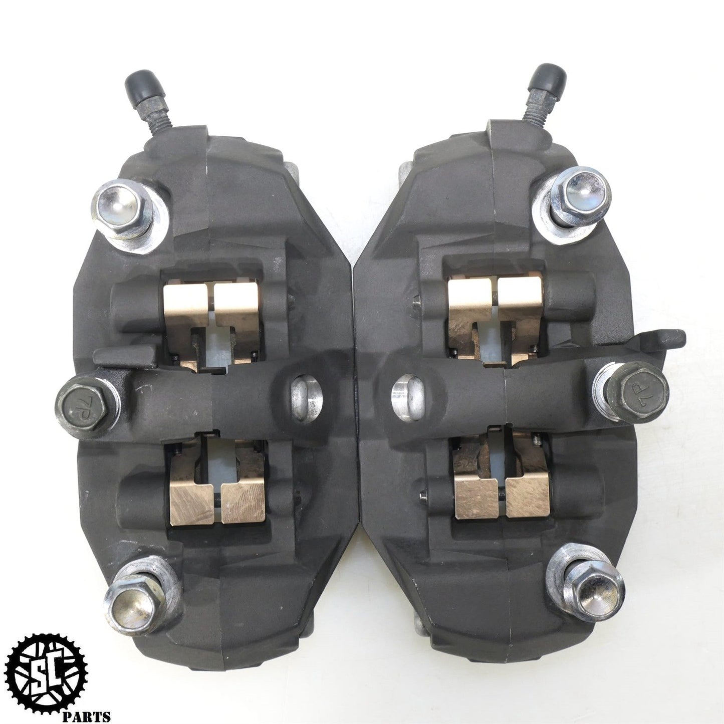 2005 2006 SUZUKI GSXR 1000 FRONT BRAKE CALIPERS S22