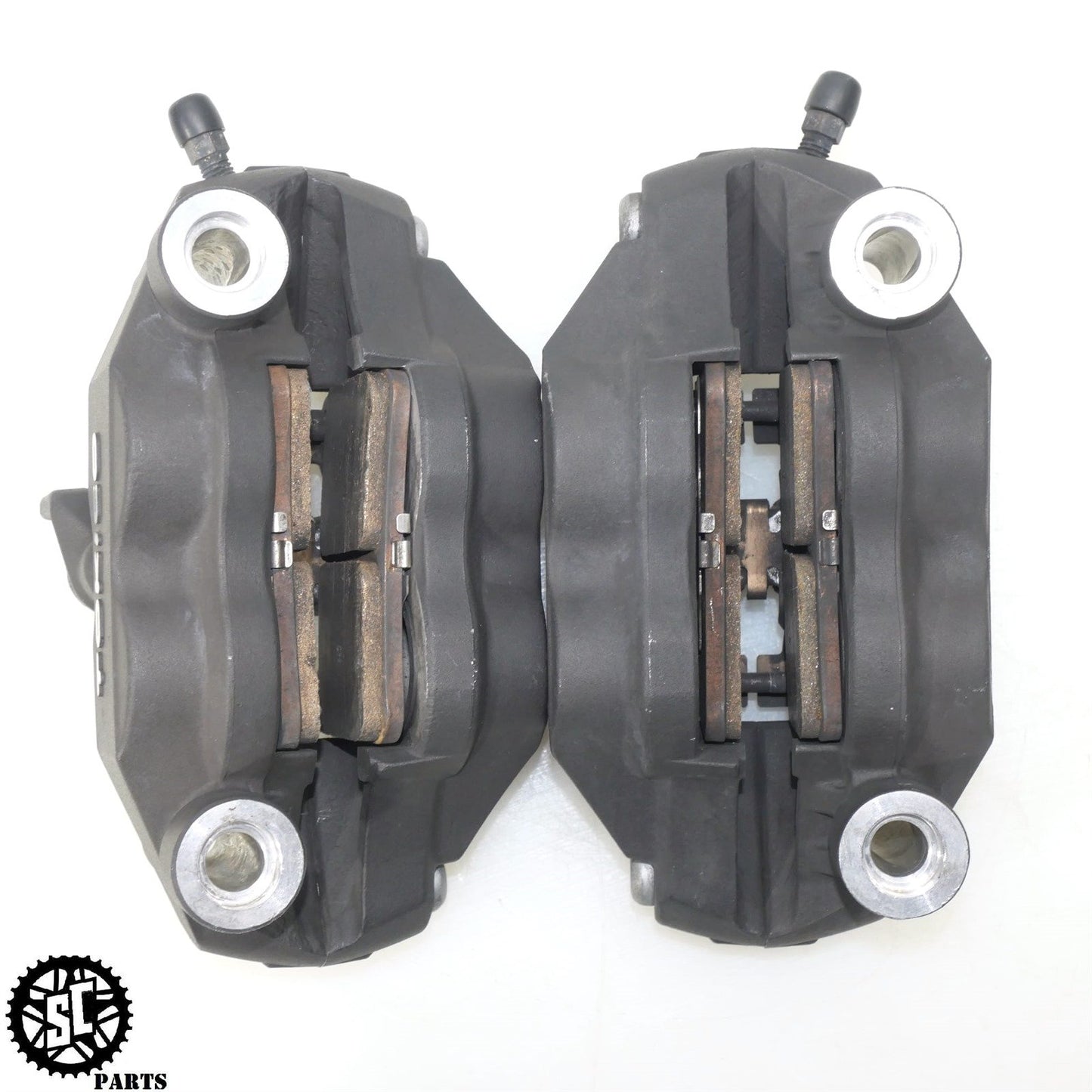 2005 2006 SUZUKI GSXR 1000 FRONT BRAKE CALIPERS S22