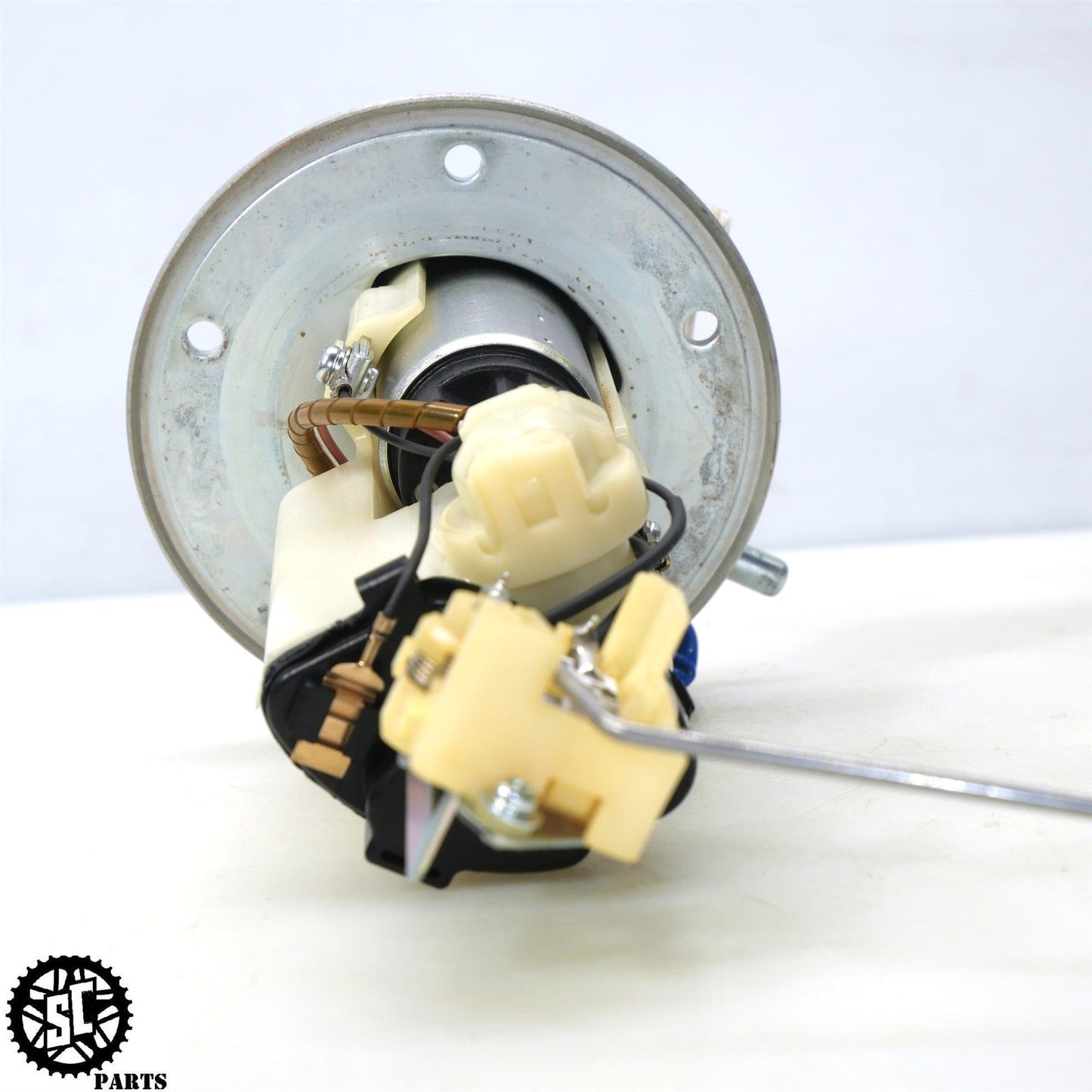 2005 2006 SUZUKI GSXR 1000 FUEL PUMP 15100-41G00 S22