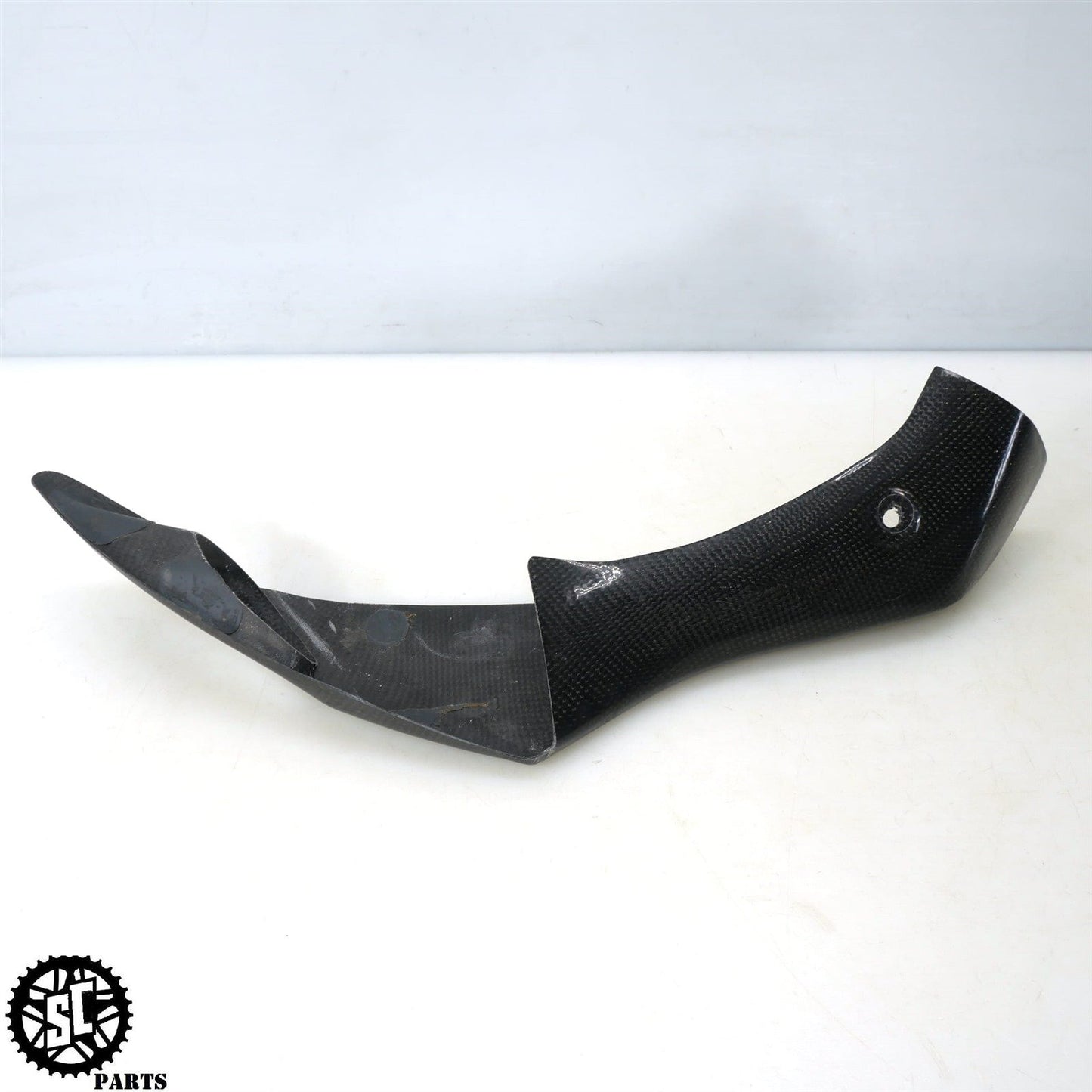 2005 2006 SUZUKI GSXR 1000 CARBON FIBER AIR DUCT TUBE COVER S22