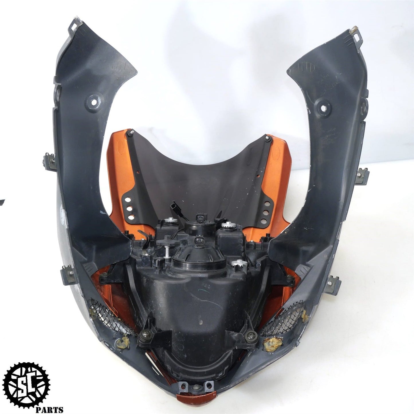 2005 2006 SUZUKI GSXR 1000 UPPER FAIRING COWL HEADLIGHT S22
