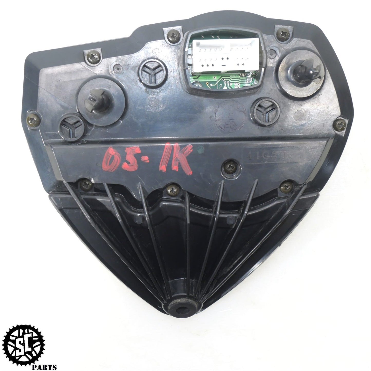 2005 2006 SUZUKI GSXR 1000 SPEEDOMETER GAUGE CLUSTER S22