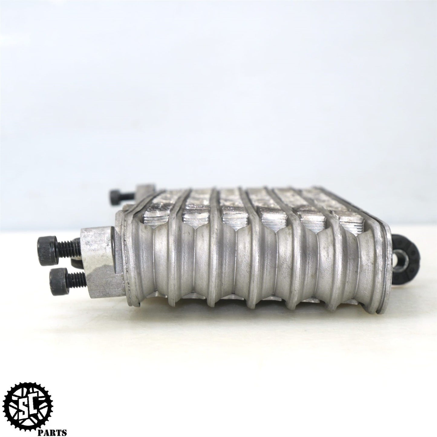2005 2006 SUZUKI GSXR 1000 OIL COOLER S22