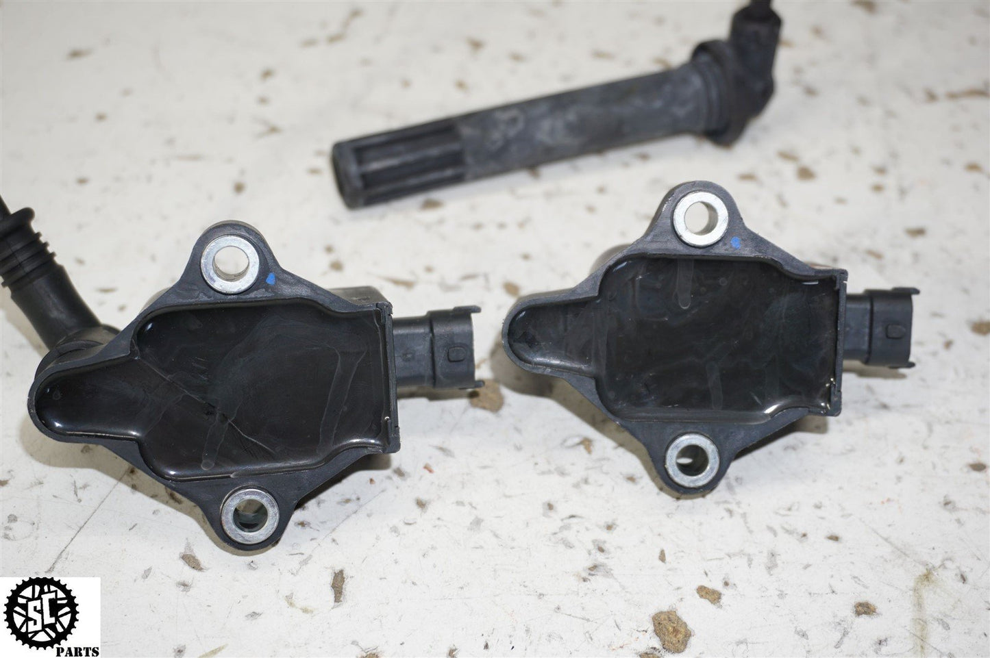 2012 DUCATI PANIGALE 1199 IGNITION COIL PACK WIRE 38040221B D08