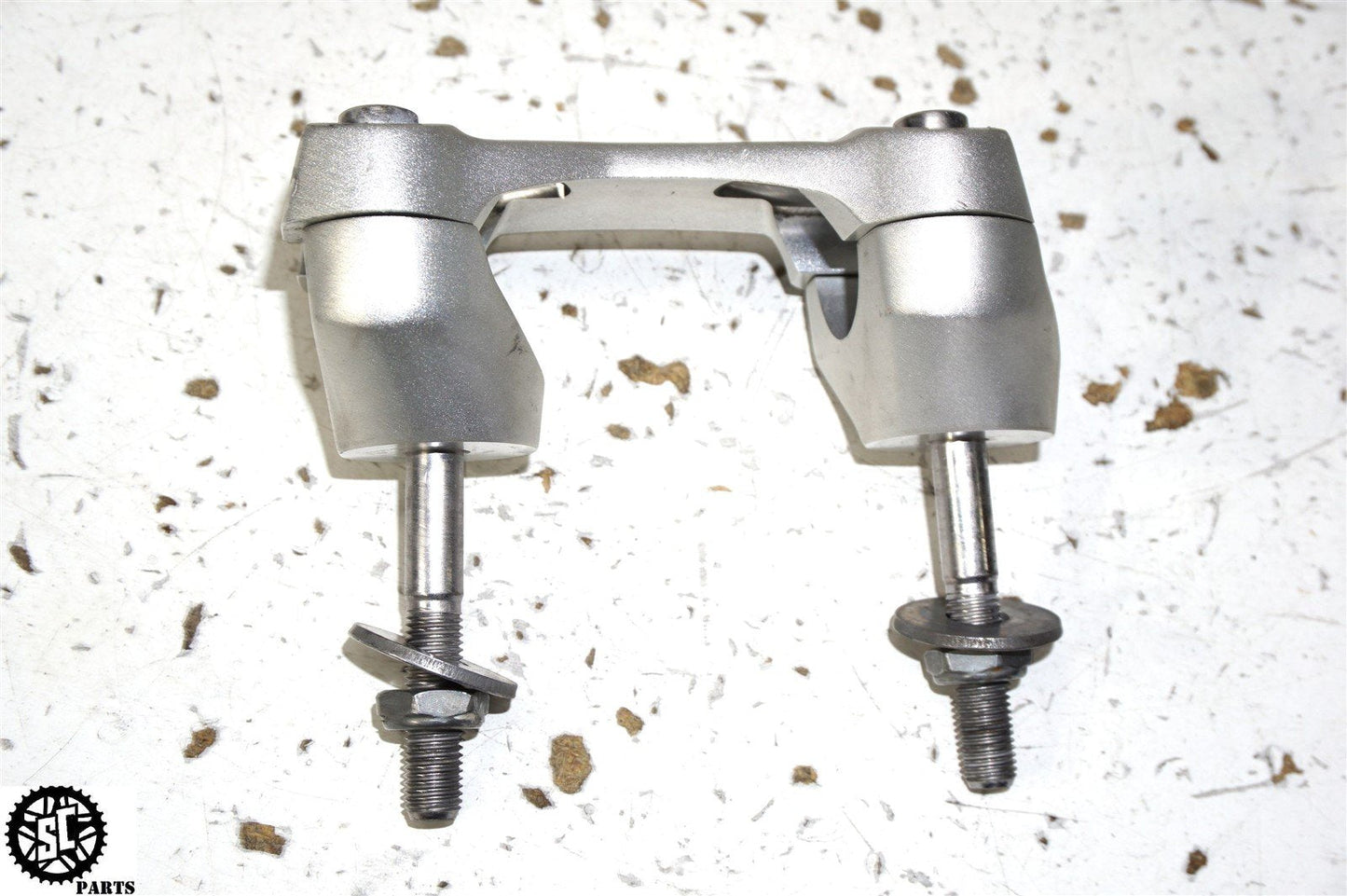 17-21 TRIUMPH STREET TRIPLE 765 HANDLEBAR RISER CLAMP T31