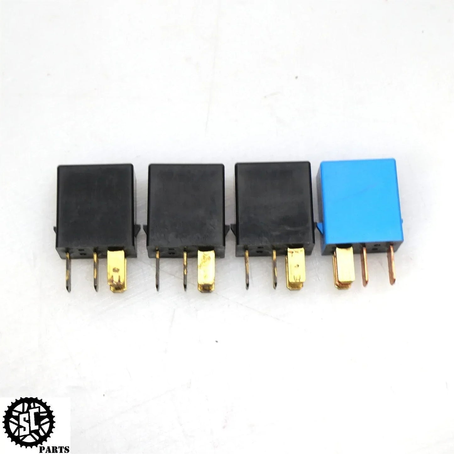 11-16 2014 TRIUMPH SPEED TRIPLE 1050 OMRON MULTI FUNCTION RELAY T15