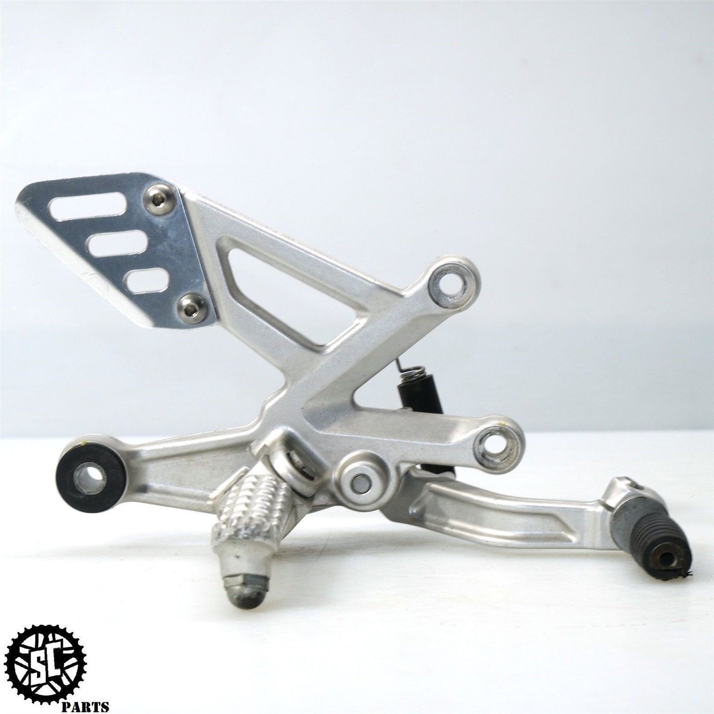 2011-2016 APRILIA TUONO RSV4 V4R FRONT RIGHT REARSET FOOT PEG BRAKE PEDAL A05