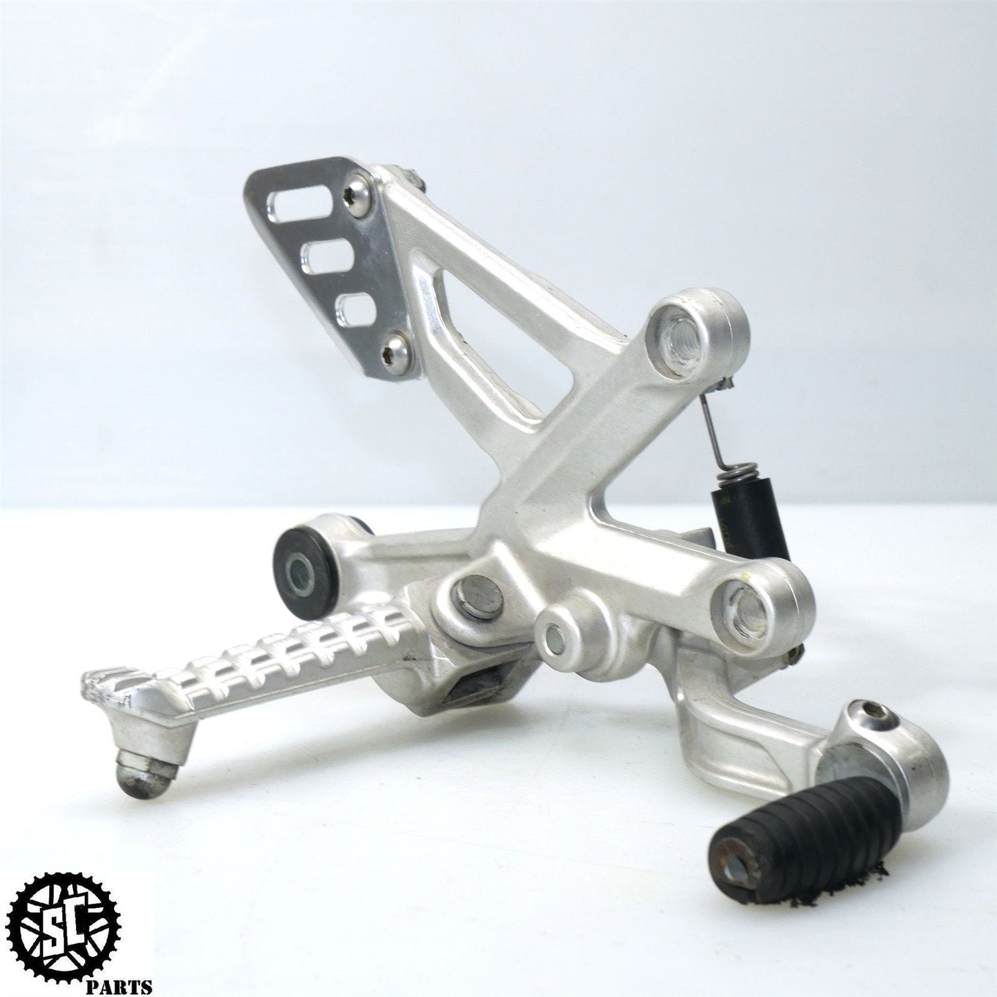2011-2016 APRILIA TUONO RSV4 V4R FRONT RIGHT REARSET FOOT PEG BRAKE PEDAL A05
