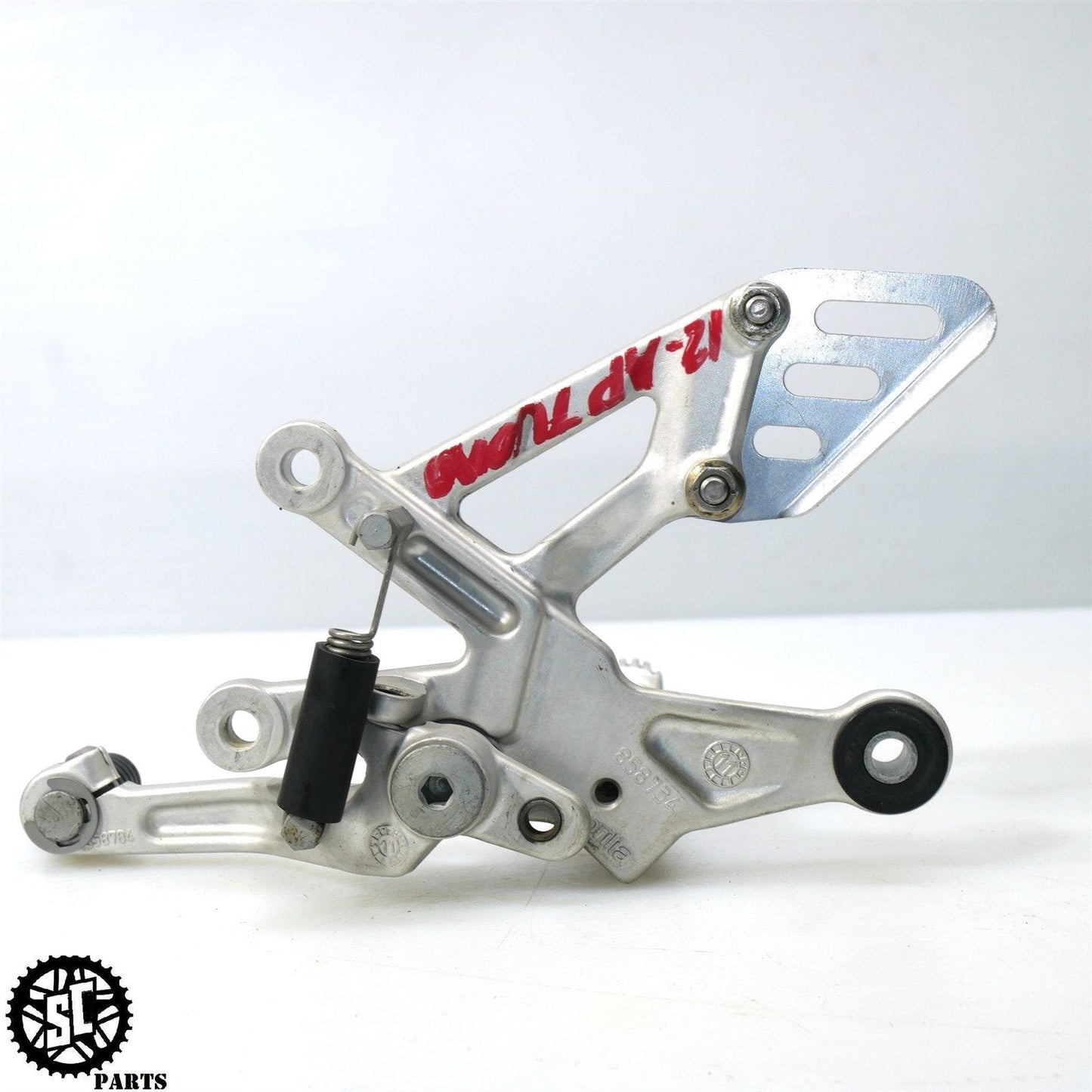 2011-2016 APRILIA TUONO RSV4 V4R FRONT RIGHT REARSET FOOT PEG BRAKE PEDAL A05