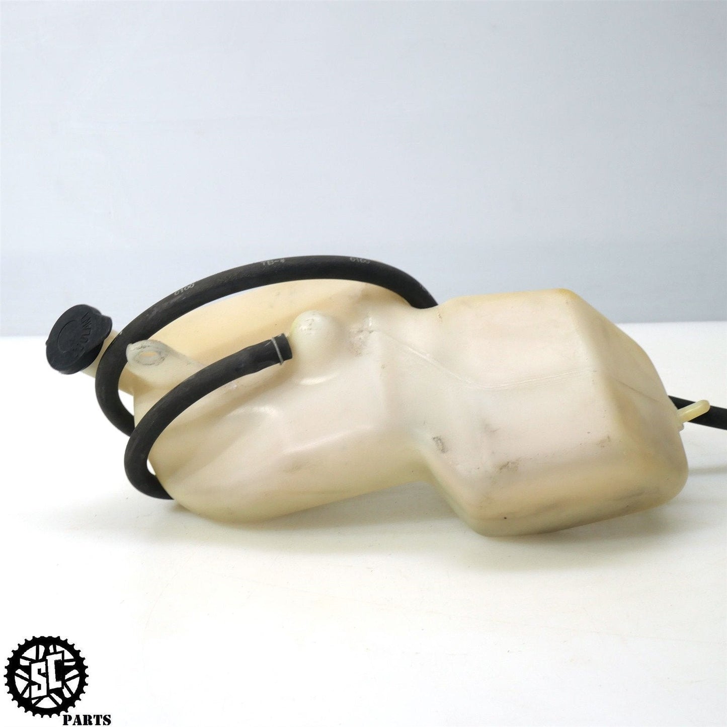 2000-2001 HONDA RVT1000R RC51 RADIATOR COOLANT OVERFLOW TANK RESERVOIR H18