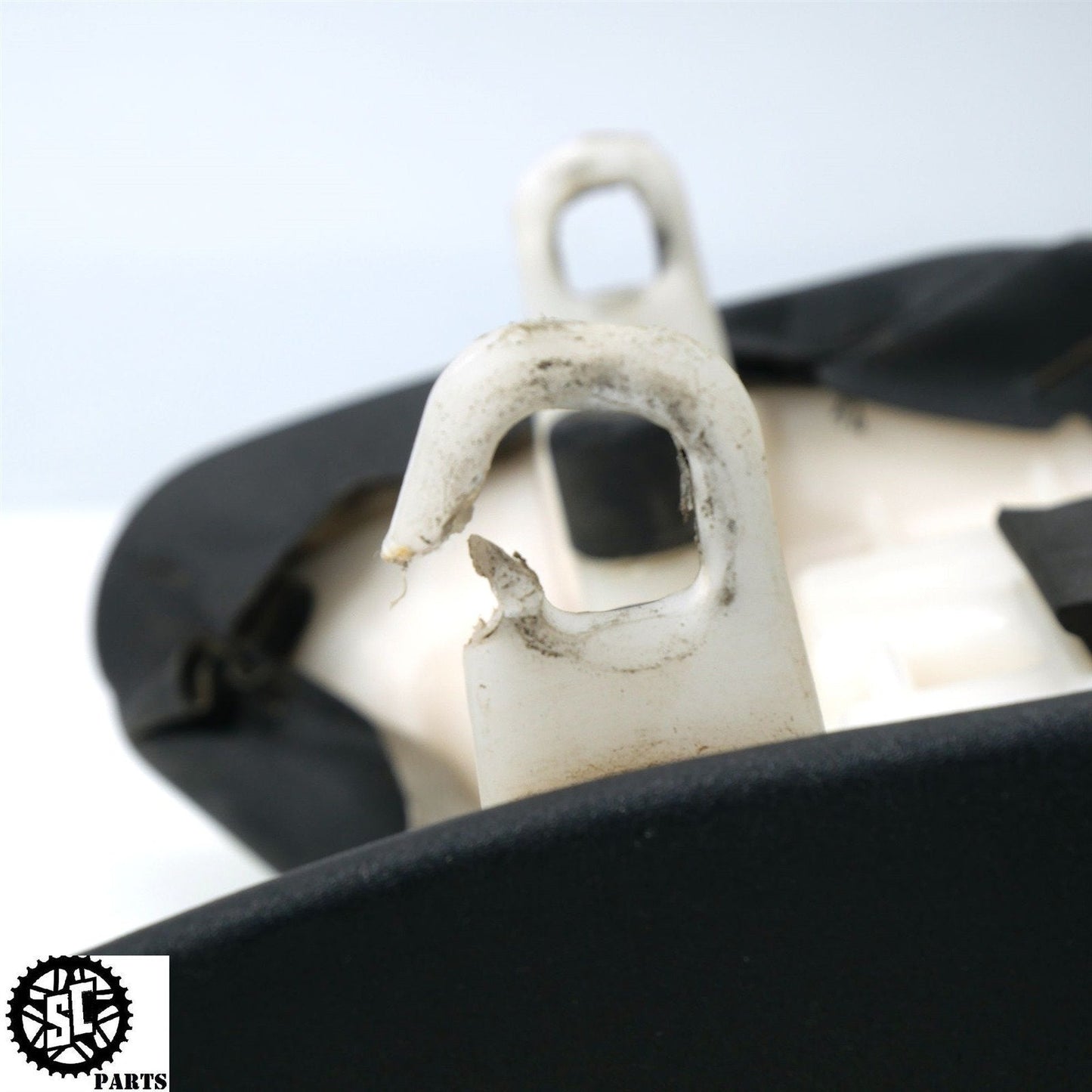2006 2007 SUZUKI GSXR 600 750 FRONT SEAT OEM S03