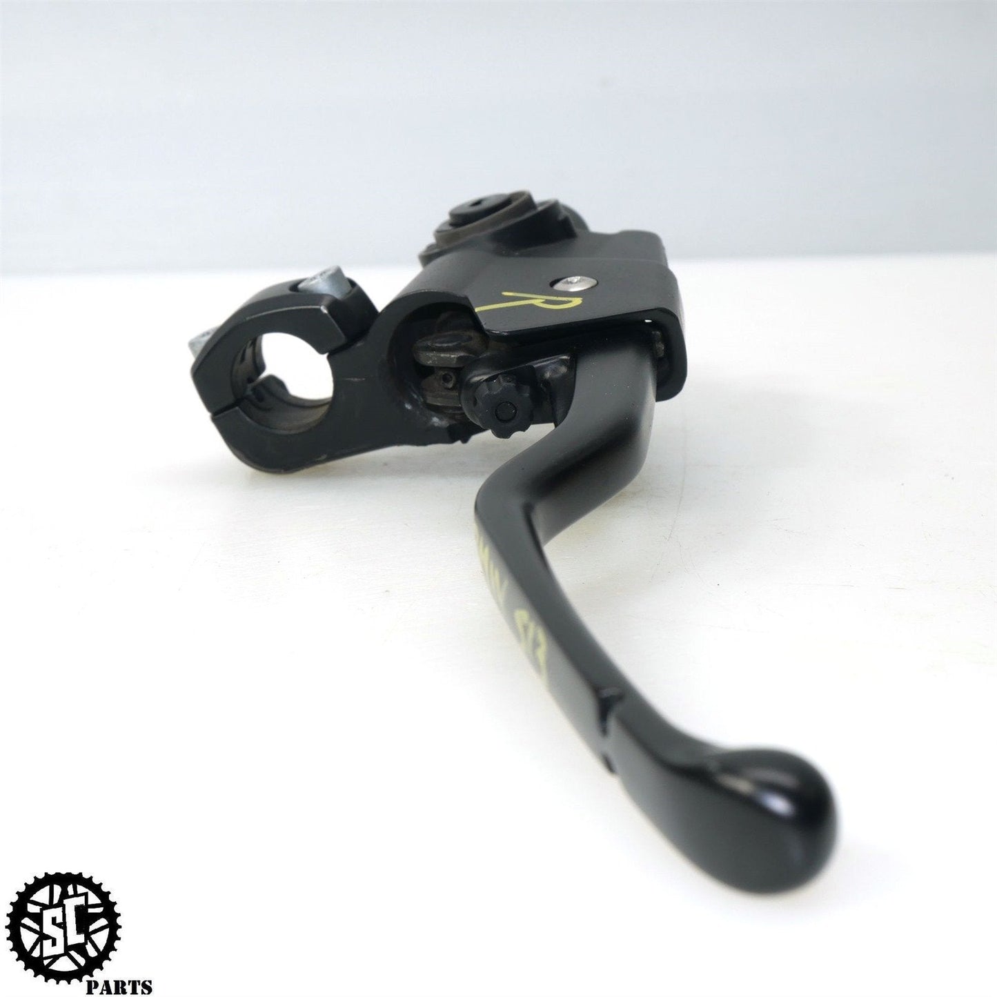 2009-2016 BMW K1300S FRONT BRAKE MASTER CYLINDER LEVER B33