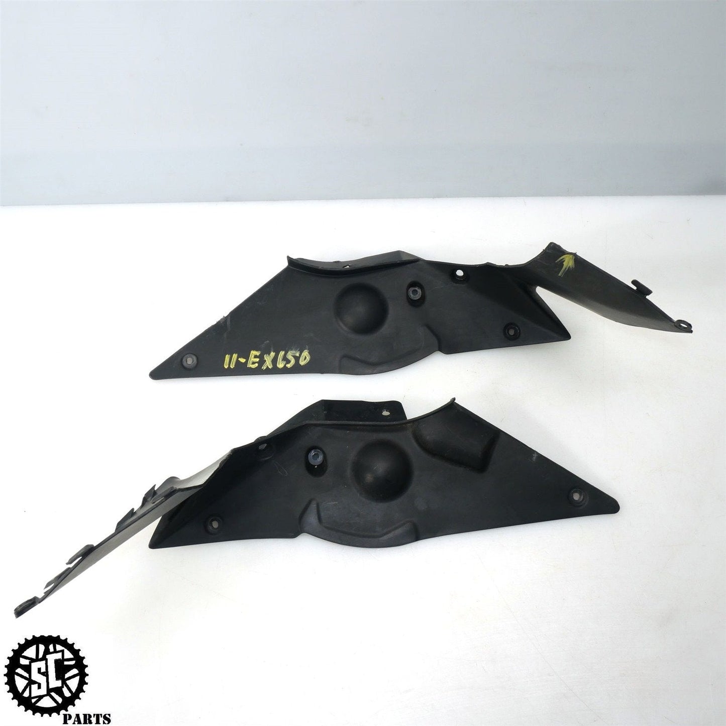 2009-2011 KAWASAKI NINJA EX 650R LEFT RIGHT INNER FAIRING PLASTIC K08