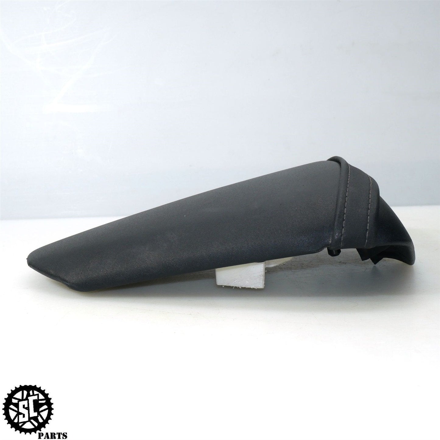 2008-2010 KAWASAKI NINJA ZX10R REAR PASSENGER SEAT K43