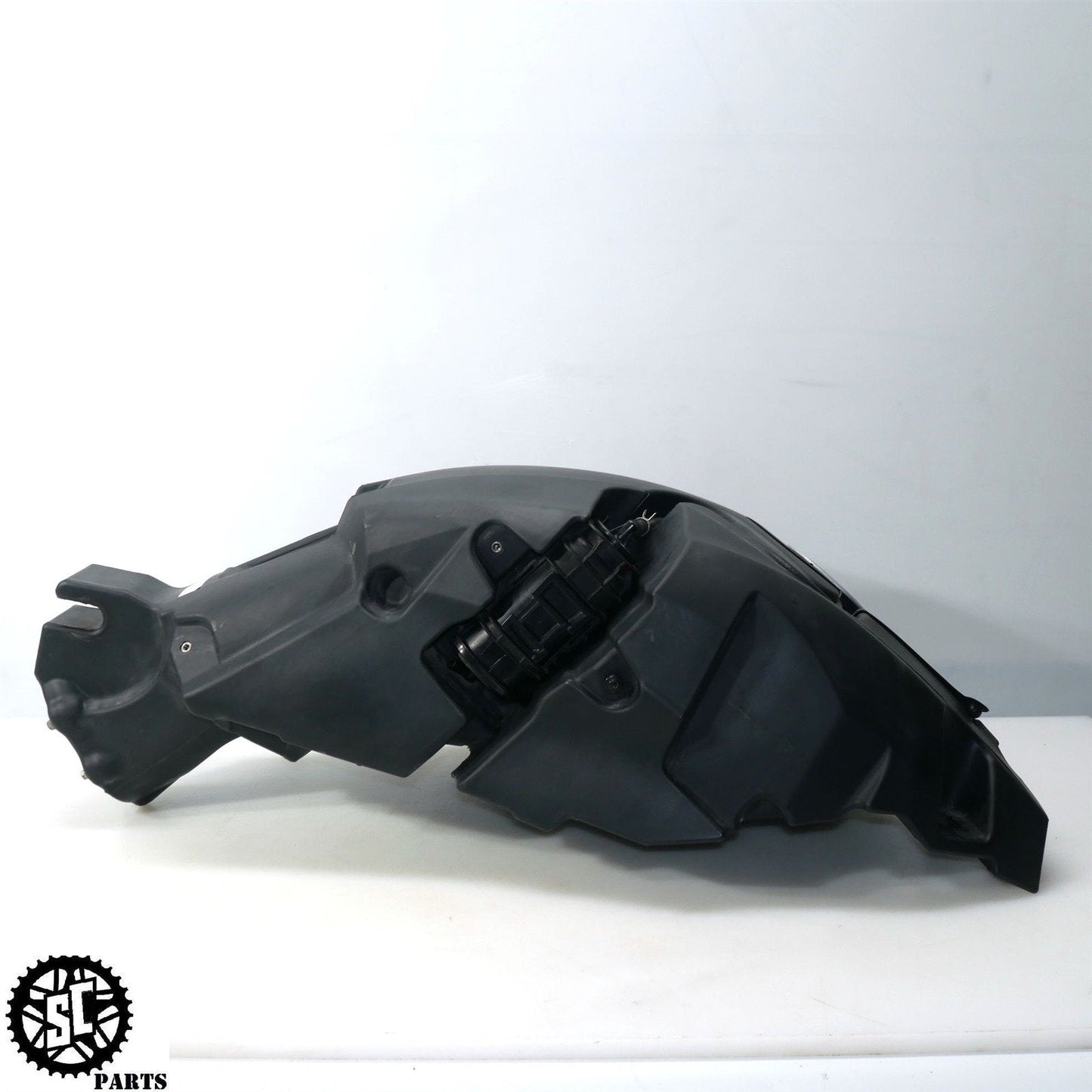 2015 DUCATI DIAVEL GAS FUEL TANK D32