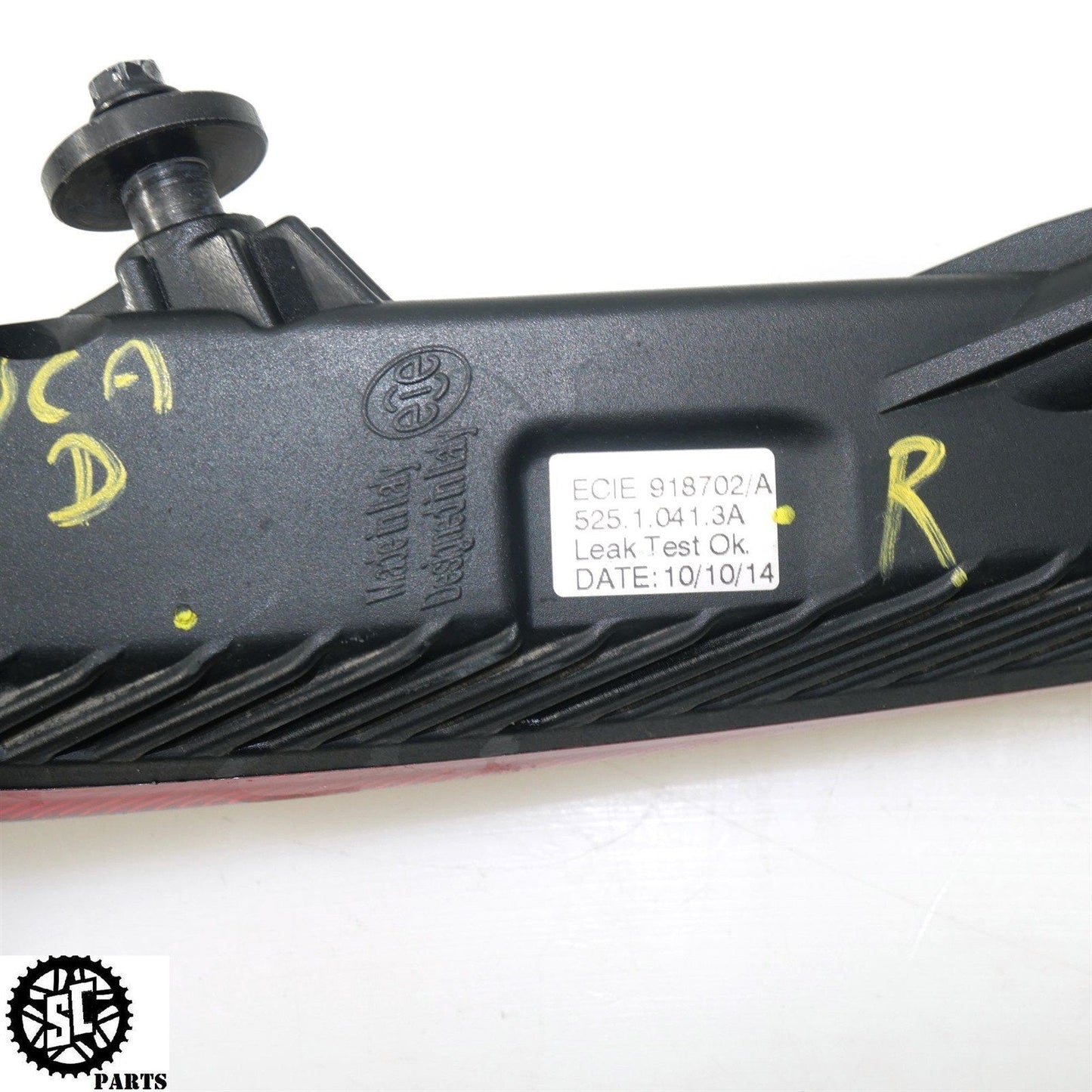 2015 DUCATI DIAVEL RIGHT REAR TAILLIGHT BRAKE LIGHT TURN SIGNAL D32