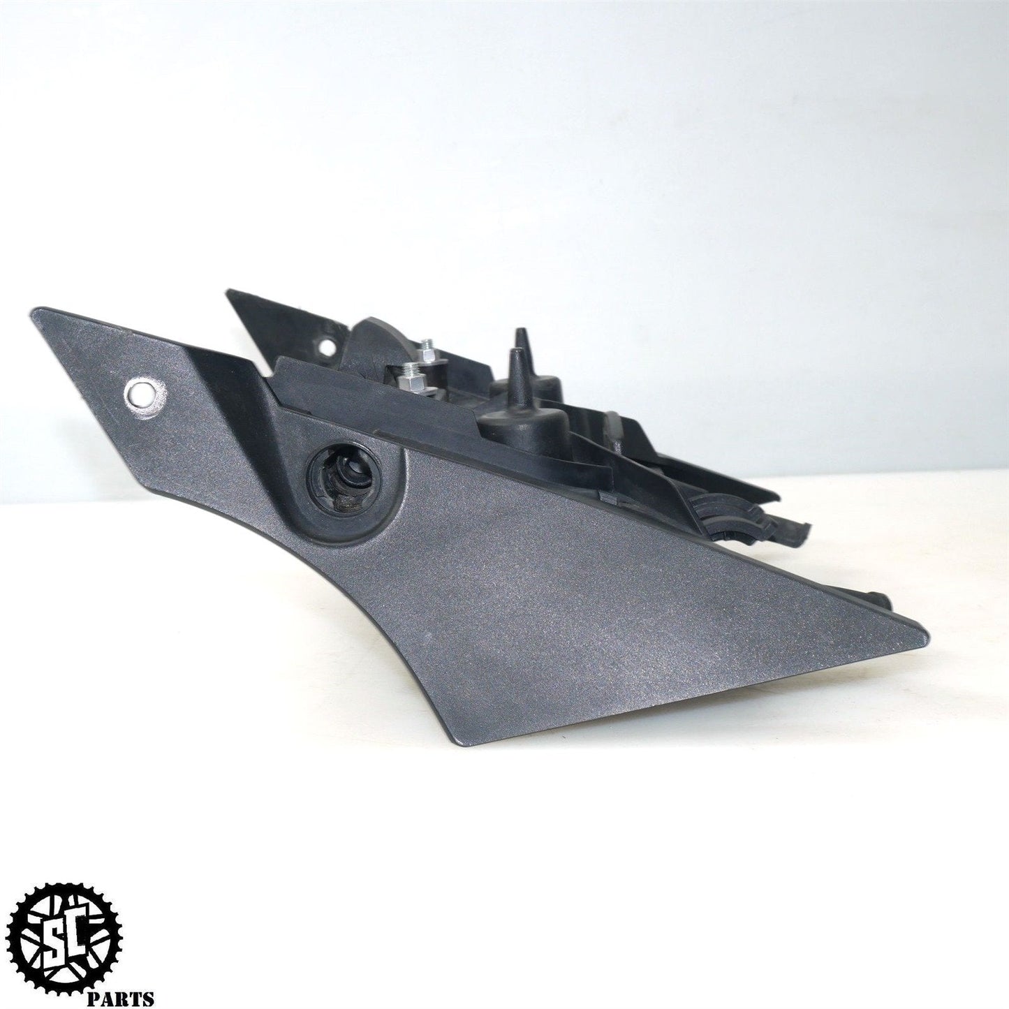 2013-2018 BMW F700GS SEAT MOUNT BRACKET STRIKER B27