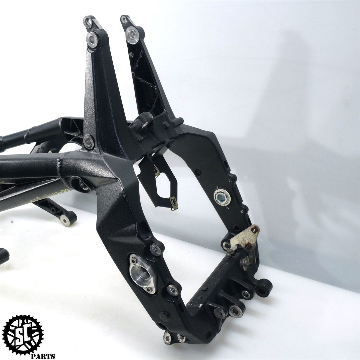 2006-2008 TRIUMPH DAYTONA 675 MAIN FRAME CHASSIS *C* T20