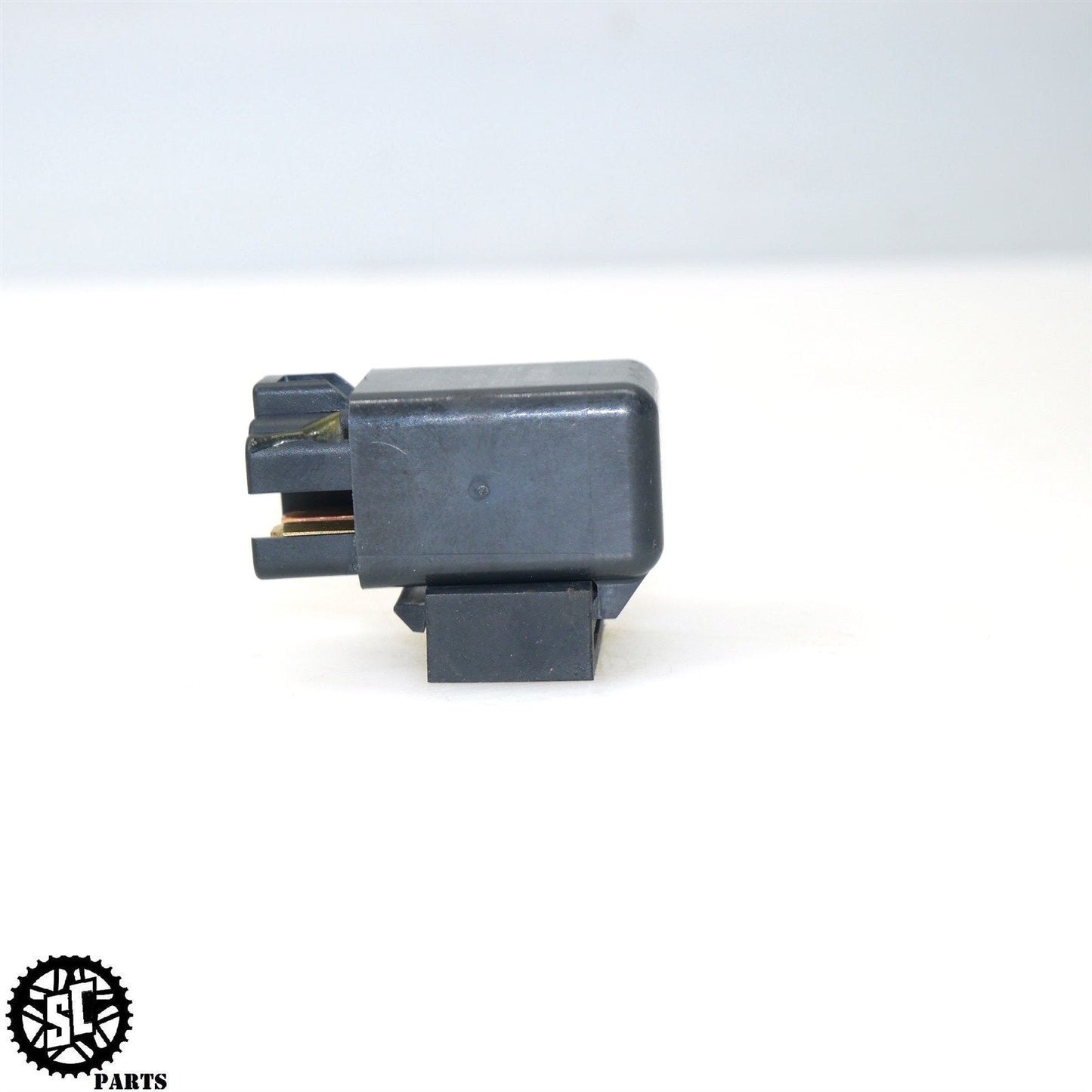 2011-2022 SUZUKI GSXR 600 FAN FUEL LIGHT RELAY SWITCH TURN SIGNAL FUSE S57