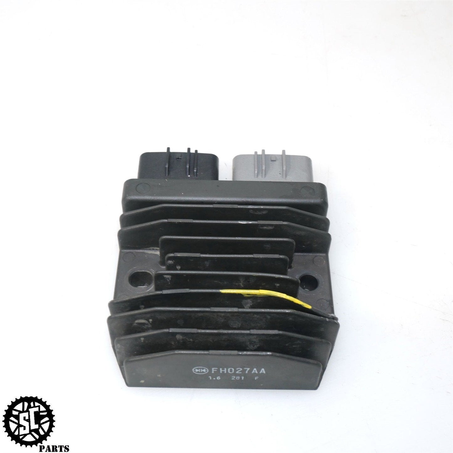 2020-2023 TRIUMPH TIGER 900 RALLY PRO RECTIFIER VOLTAGE REGULATOR T32