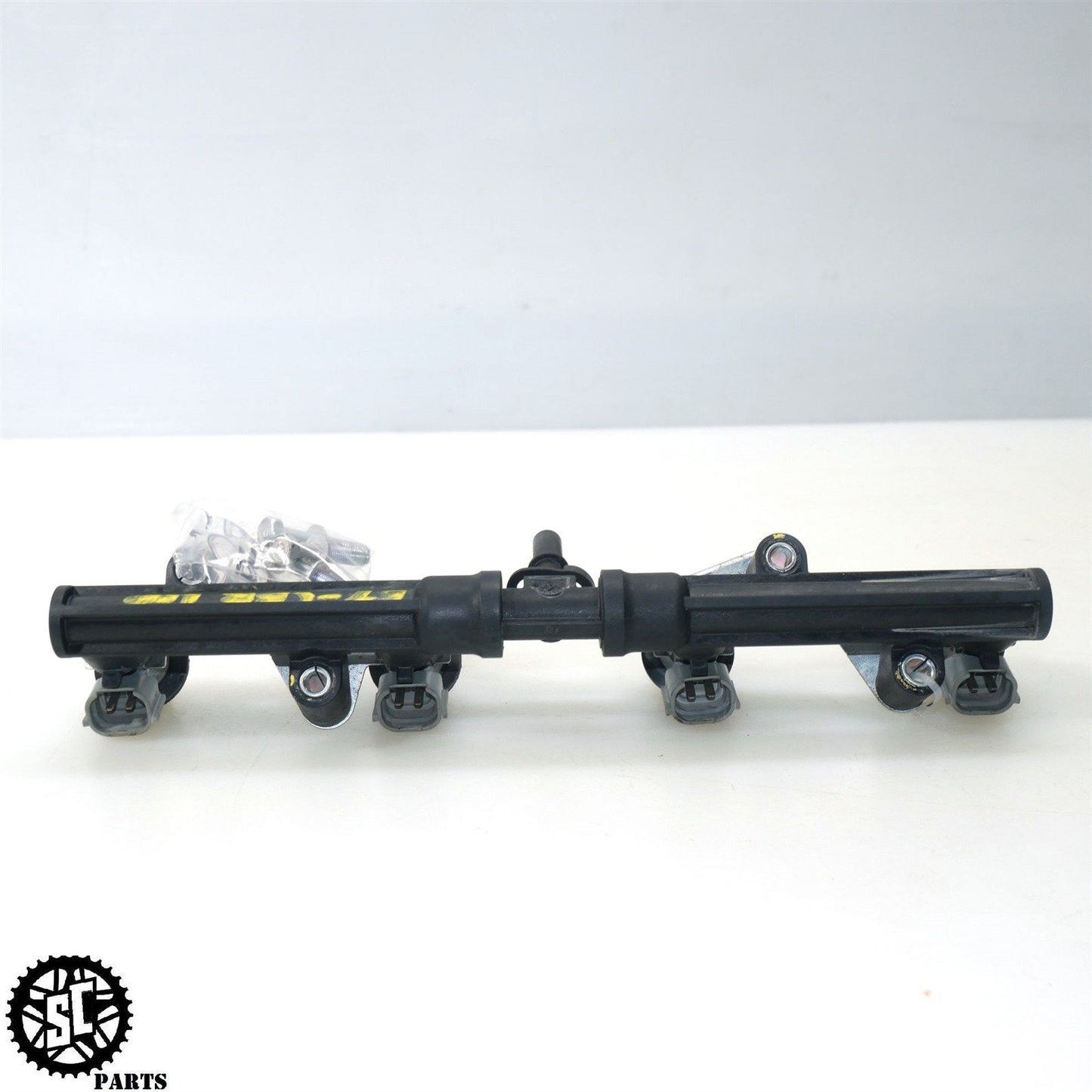 2007-2012 HONDA CBR600RR FUEL INJECTOR RAIL SECONDARY H26