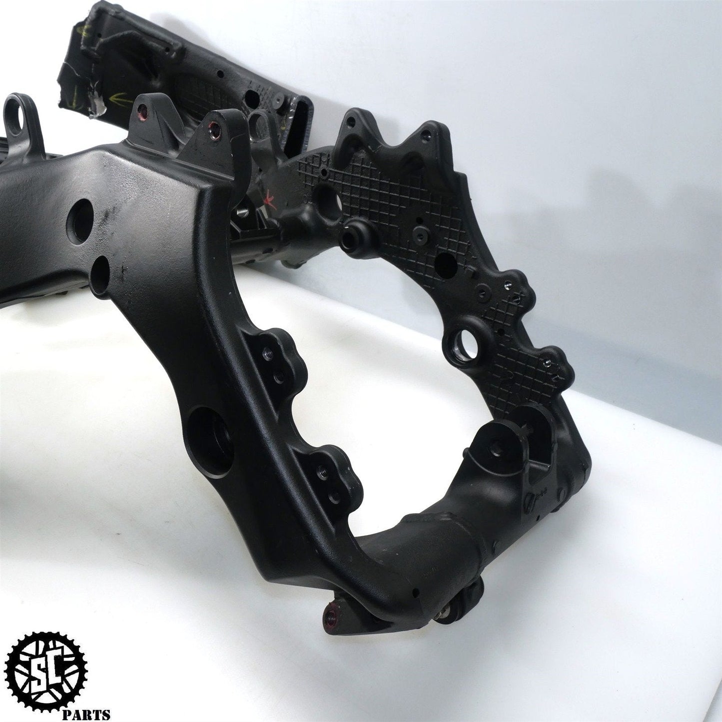 2011-2015 KAWASAKI NINJA ZX10R MAIN FRAME CHASSIS *NR* K69