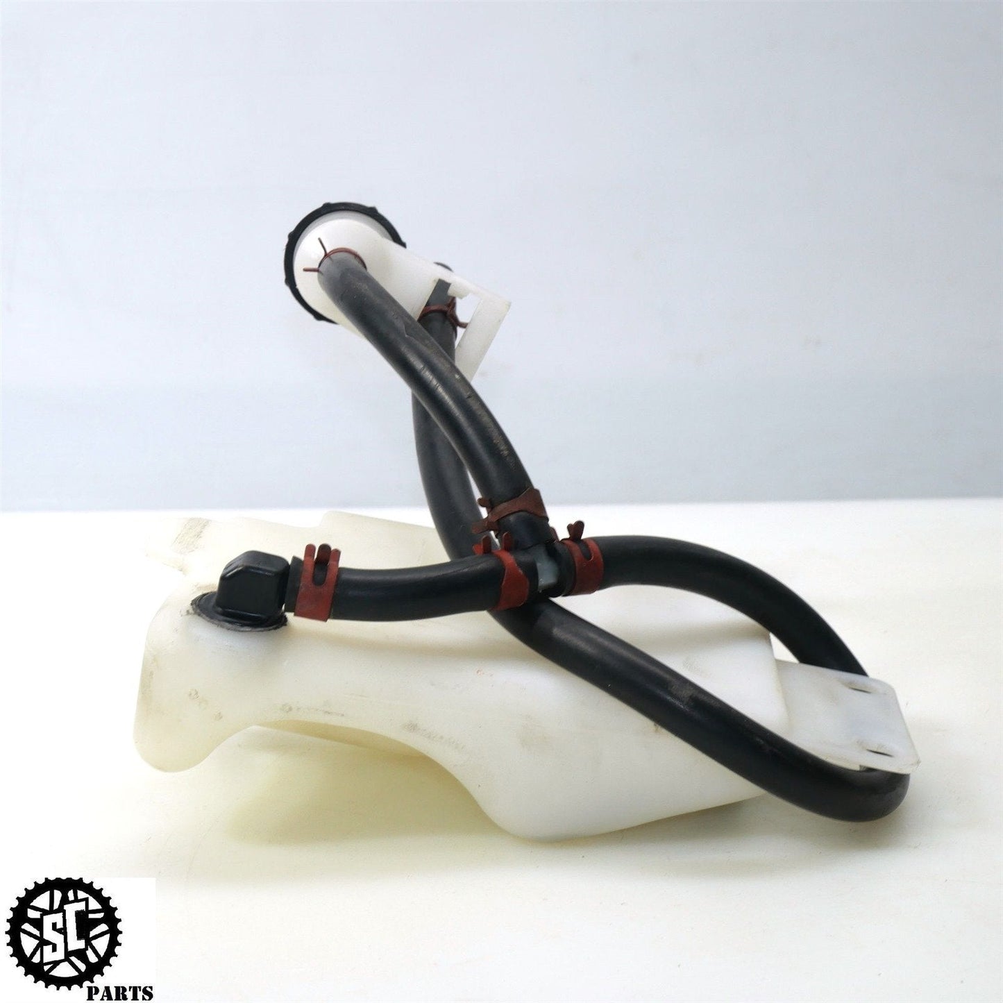 2018 INDIAN SCOUT BOBBER RADIATOR COOLANT OVERFLOW RESERVOIR TANK 5451965 HD18