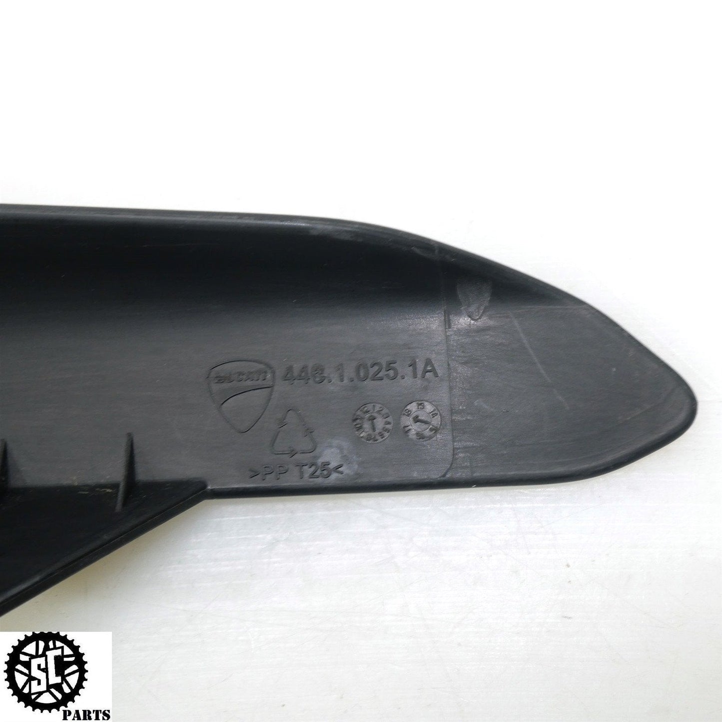 2014 DUCATI MONSTER 1200 CHAIN GUARD 44610351A D14