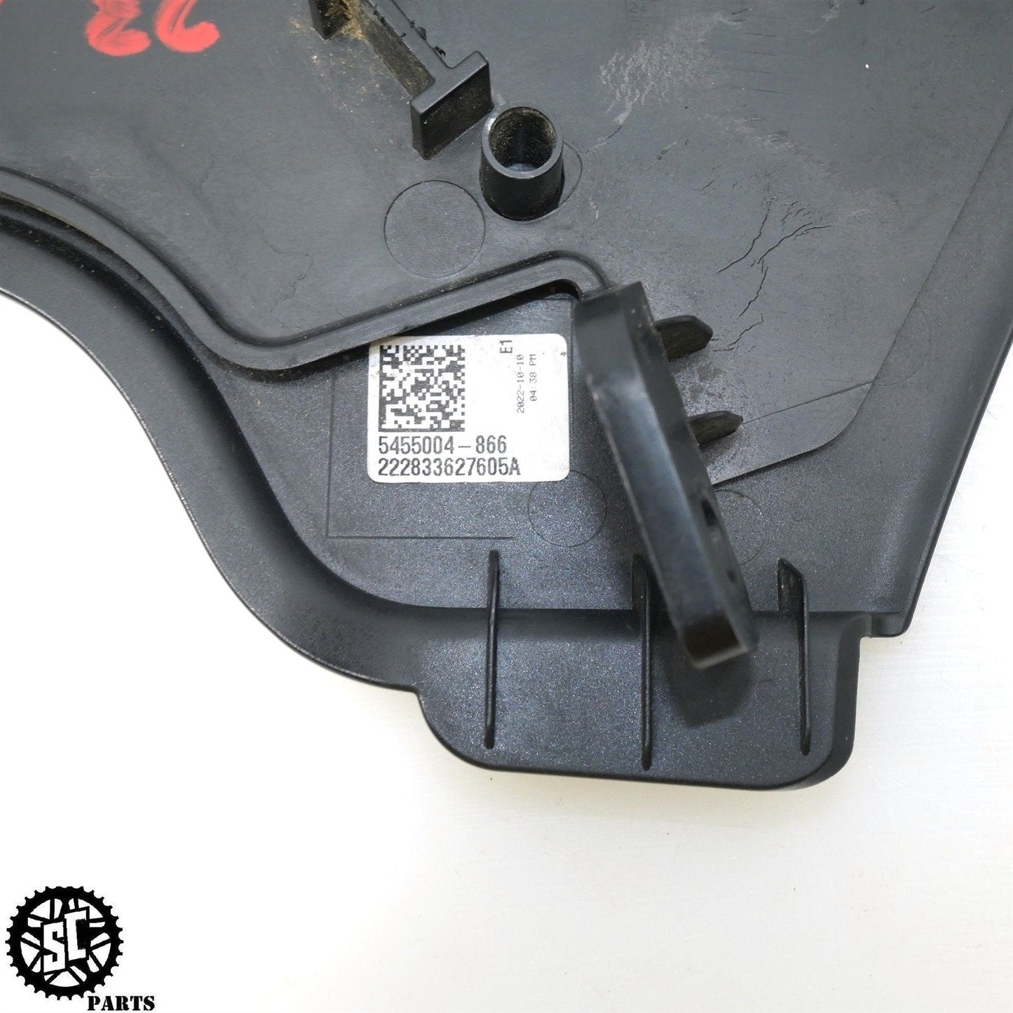 2022 INDIAN CHALLENGER LEFT FAIRING SIDE FRAME COVER PANEL 5457560-866 HD29