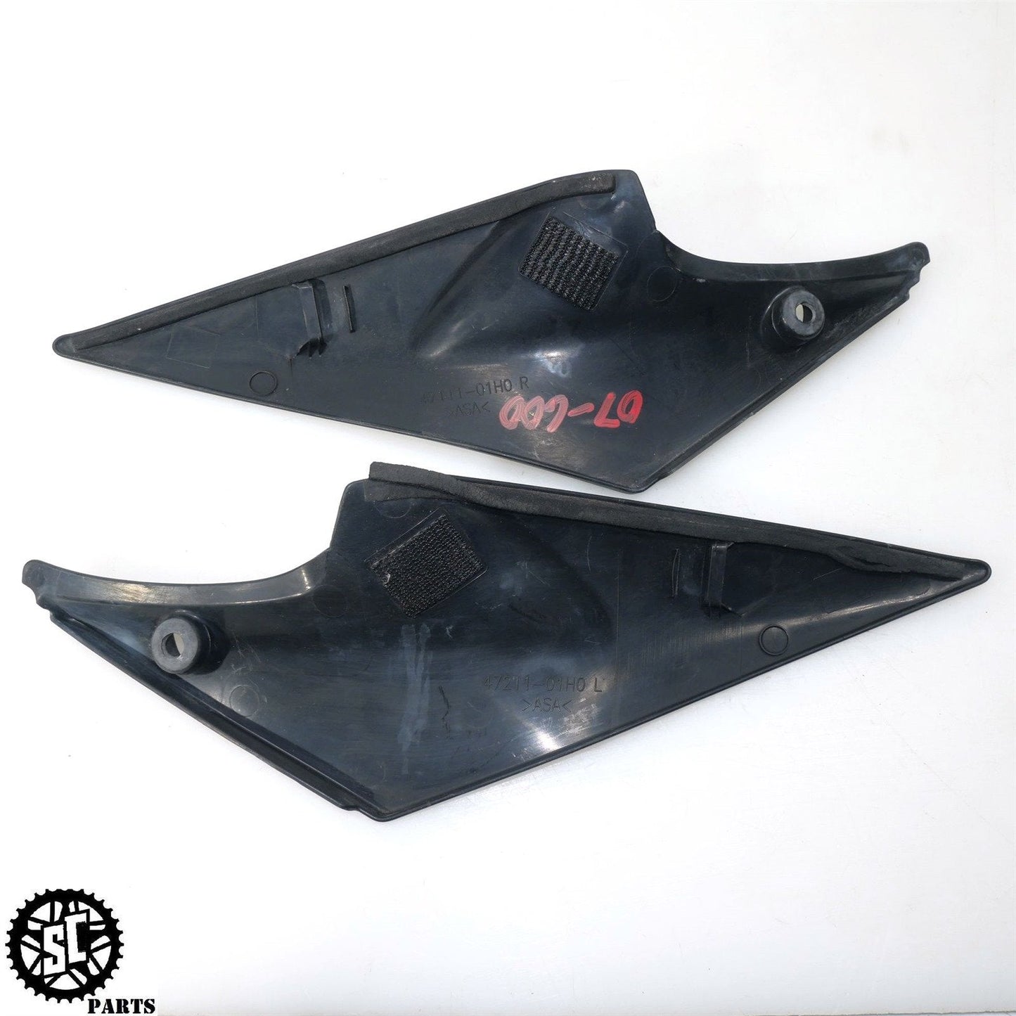 2006 2007 SUZUKI GSXR600 TANK FAIRING SIDE COVER SEAT PLASTIC S39