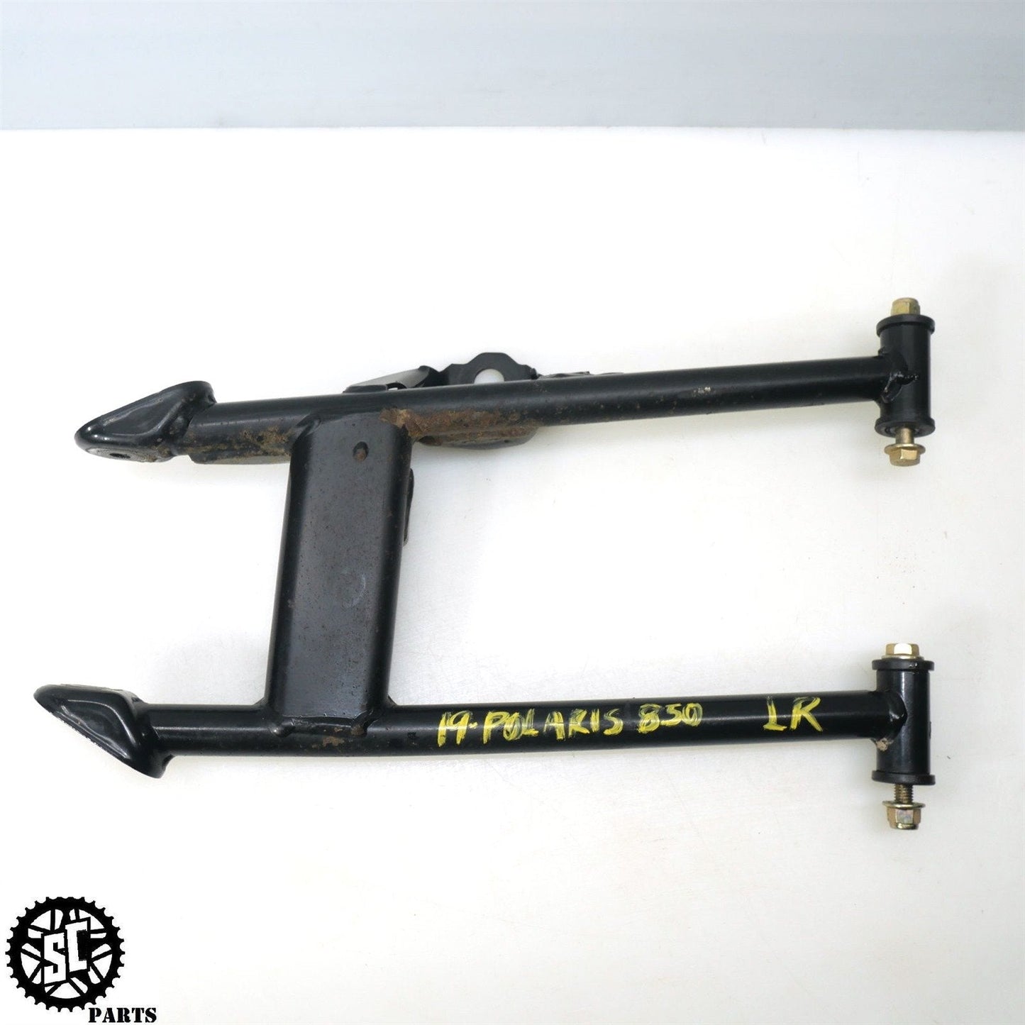 2019 POLARIS SCRAMBLER 850 REAR LEFT LOWER CONTROL A ARM 1019410-067