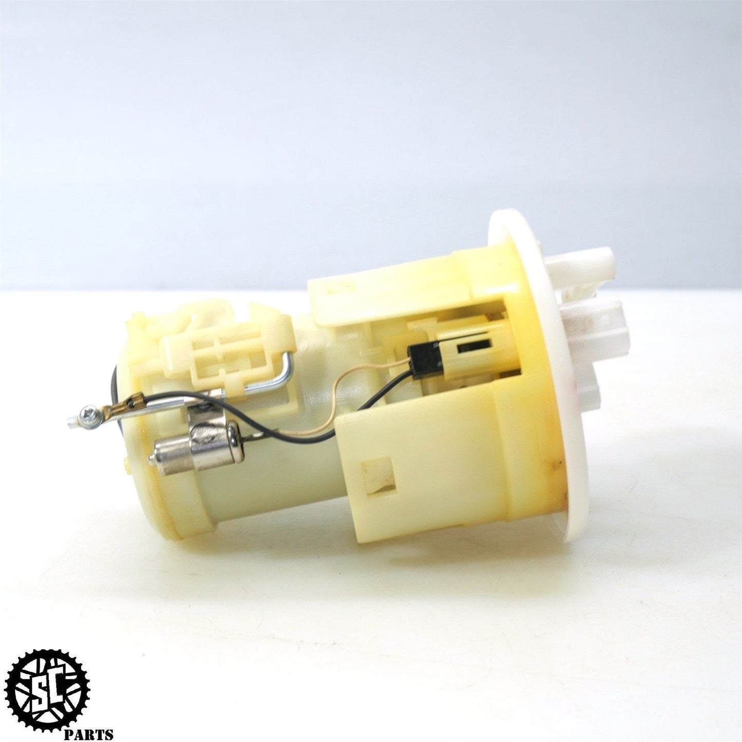 17-23 2017 HONDA CBR1000RR FUEL PUMP 16700-MKF-D41 H21