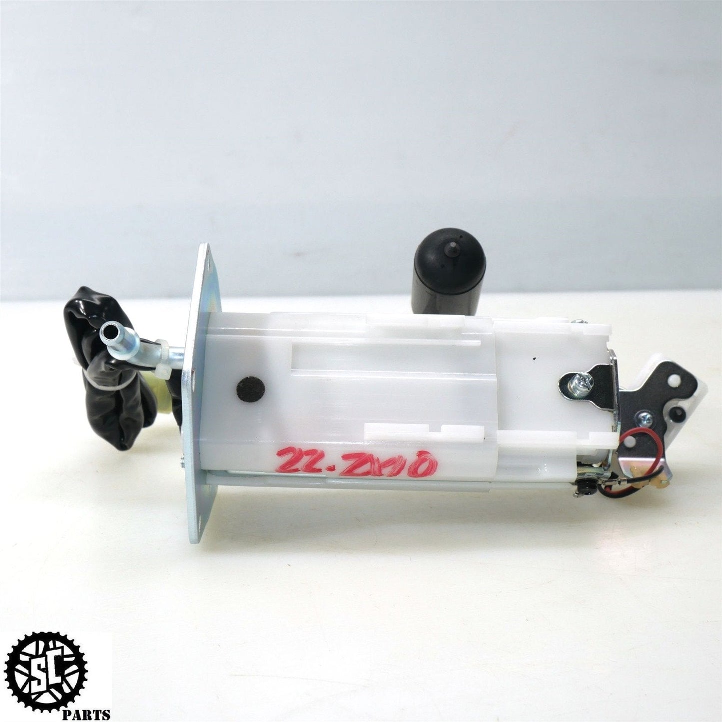 21-23 2022 KAWASAKI NINJA ZX10R FUEL PUMP 49040-0798 K72