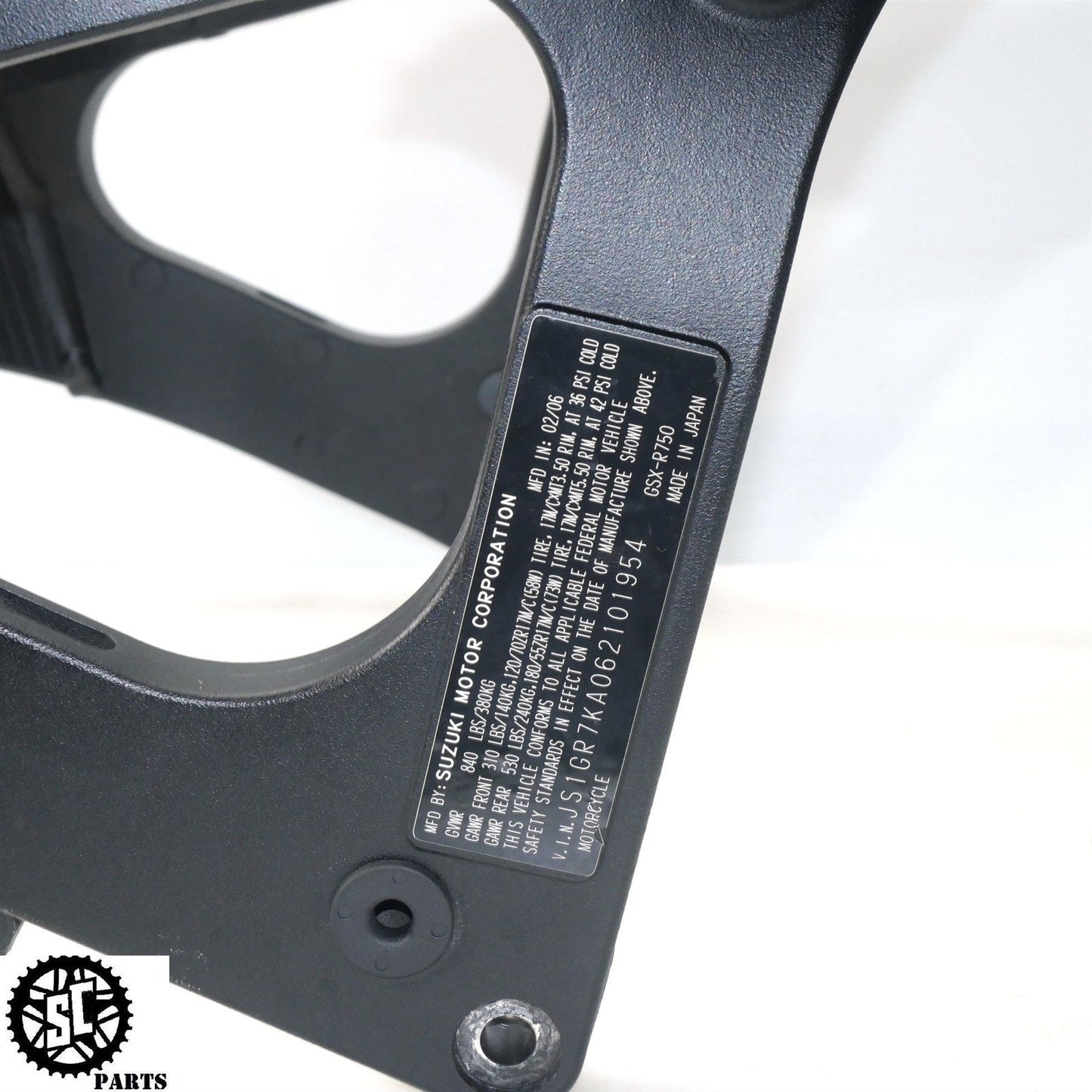 06 07 SUZUKI GSXR 600 750 MAIN FRAME CHASSIS *C* S01