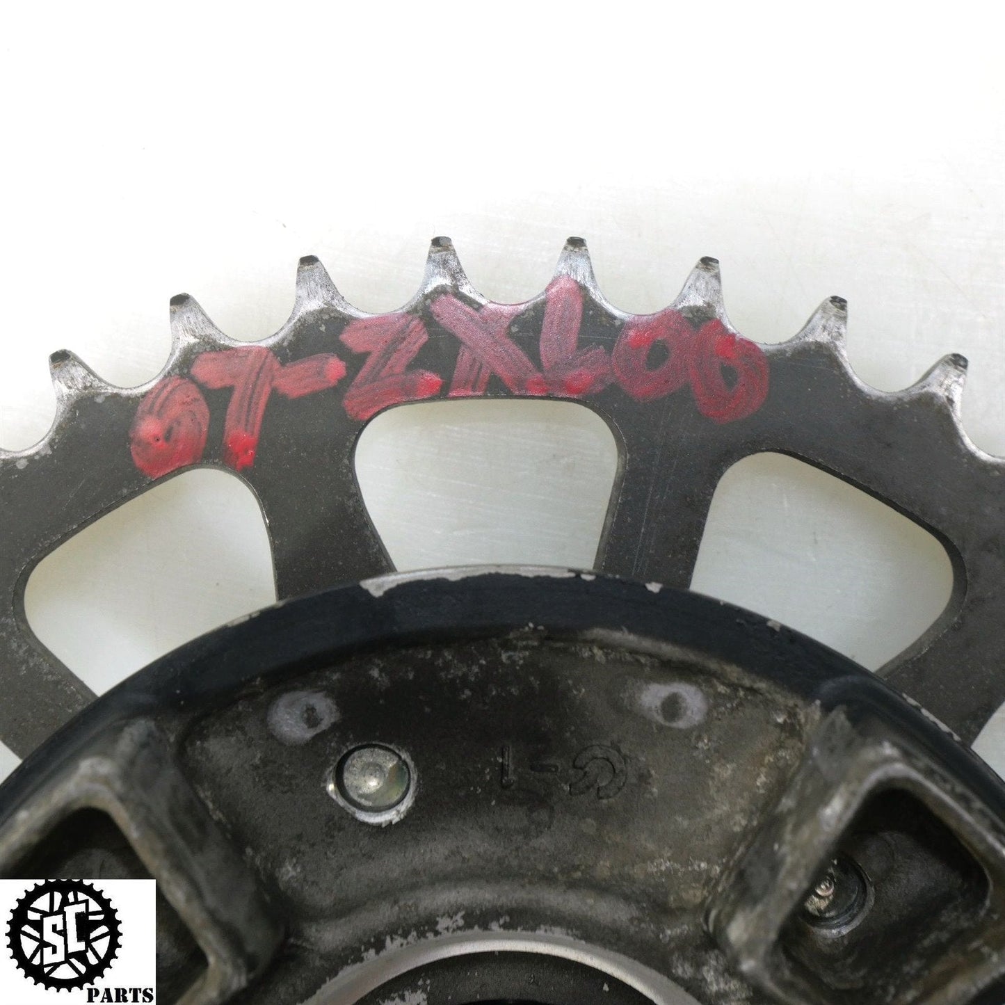 2007 2008 KAWASAKI NINJA ZX6R REAR WHEEL BACK HUB SPROCKET K21